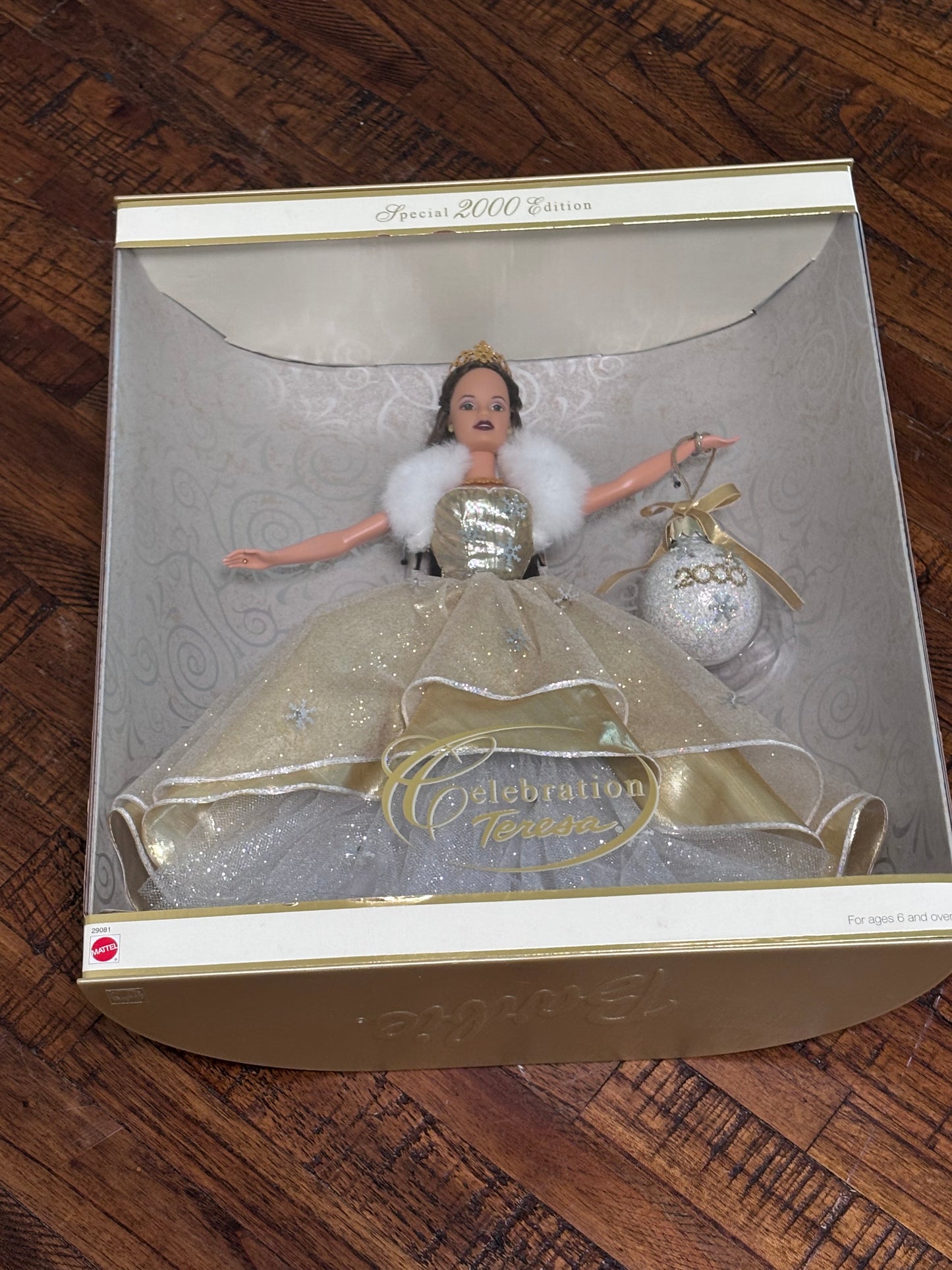 Barbie Mattel 2000 Celebration Teresa Doll Holiday Special Edition #29081
