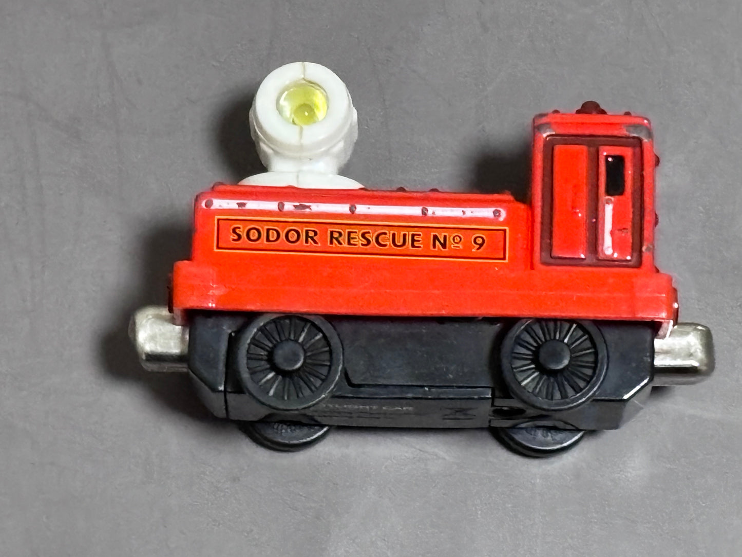 Thomas & Friends Sodor Rescue No. 9 Spotlight Car Red Toy Train 2004