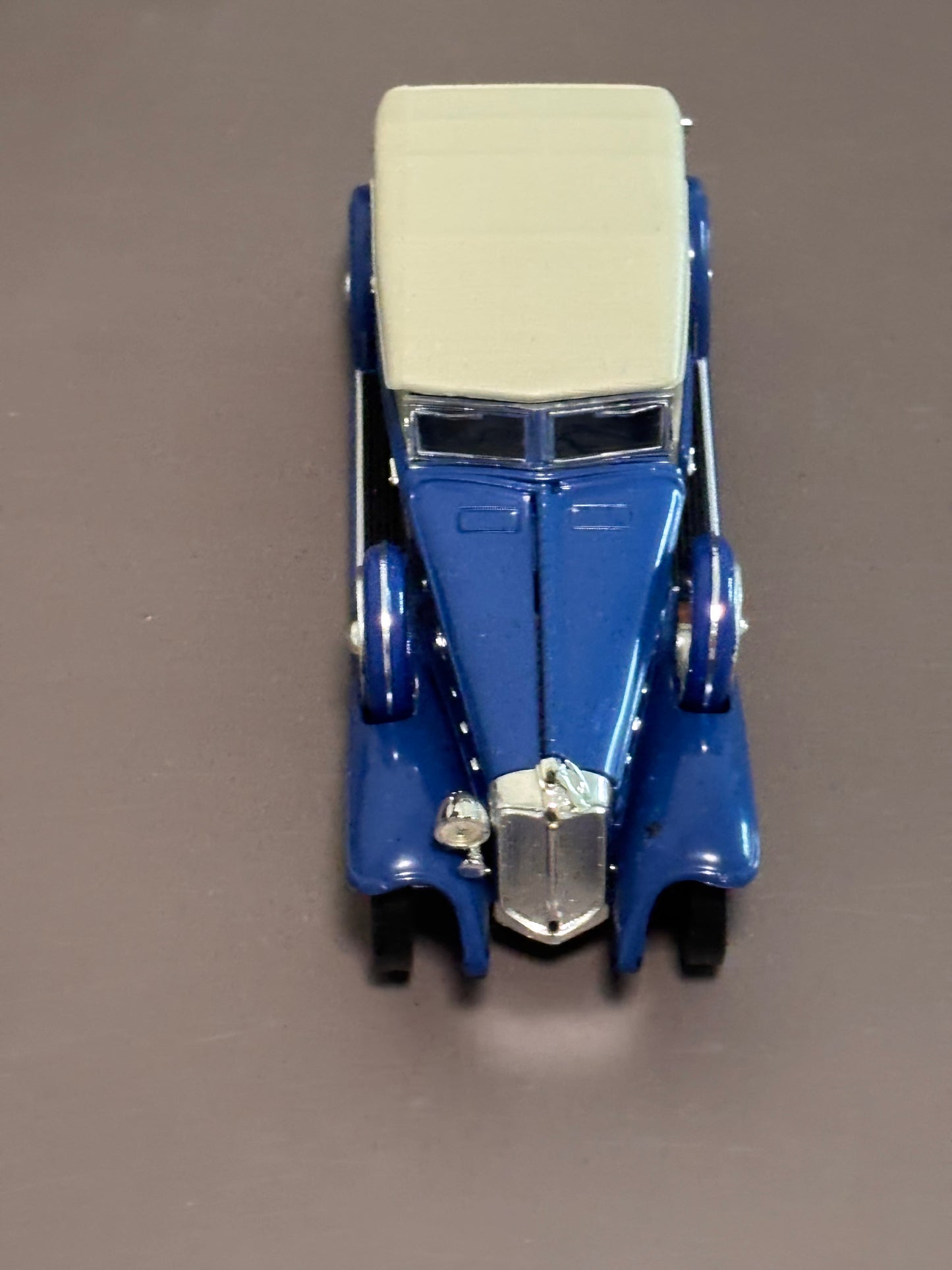 Signature Models 1932 Chrysler LeBaron Convertible Blue Car 1/32 Die Cast