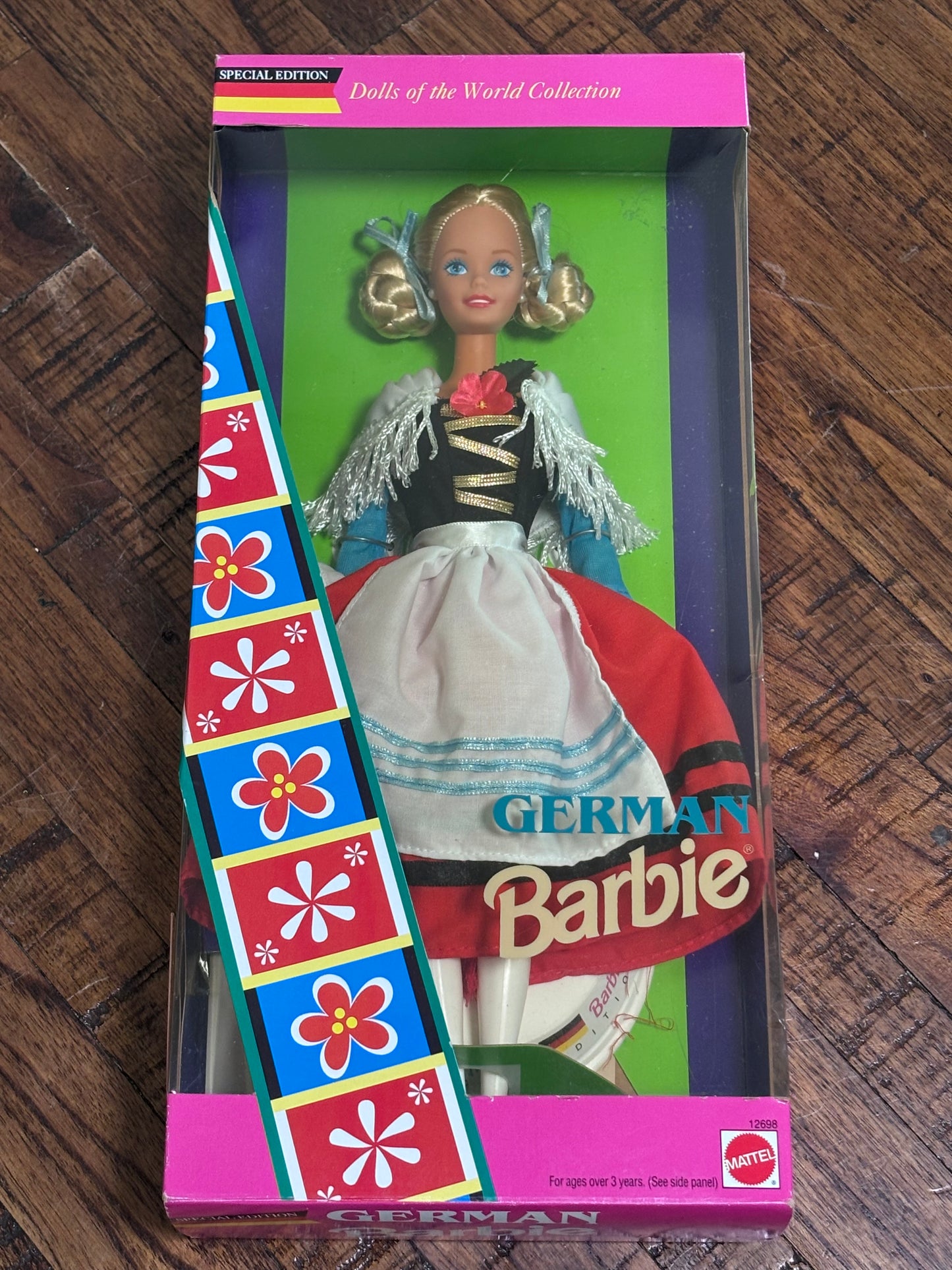1994 Barbie German Doll #12698 Special Edition Mattel Dolls of the World New