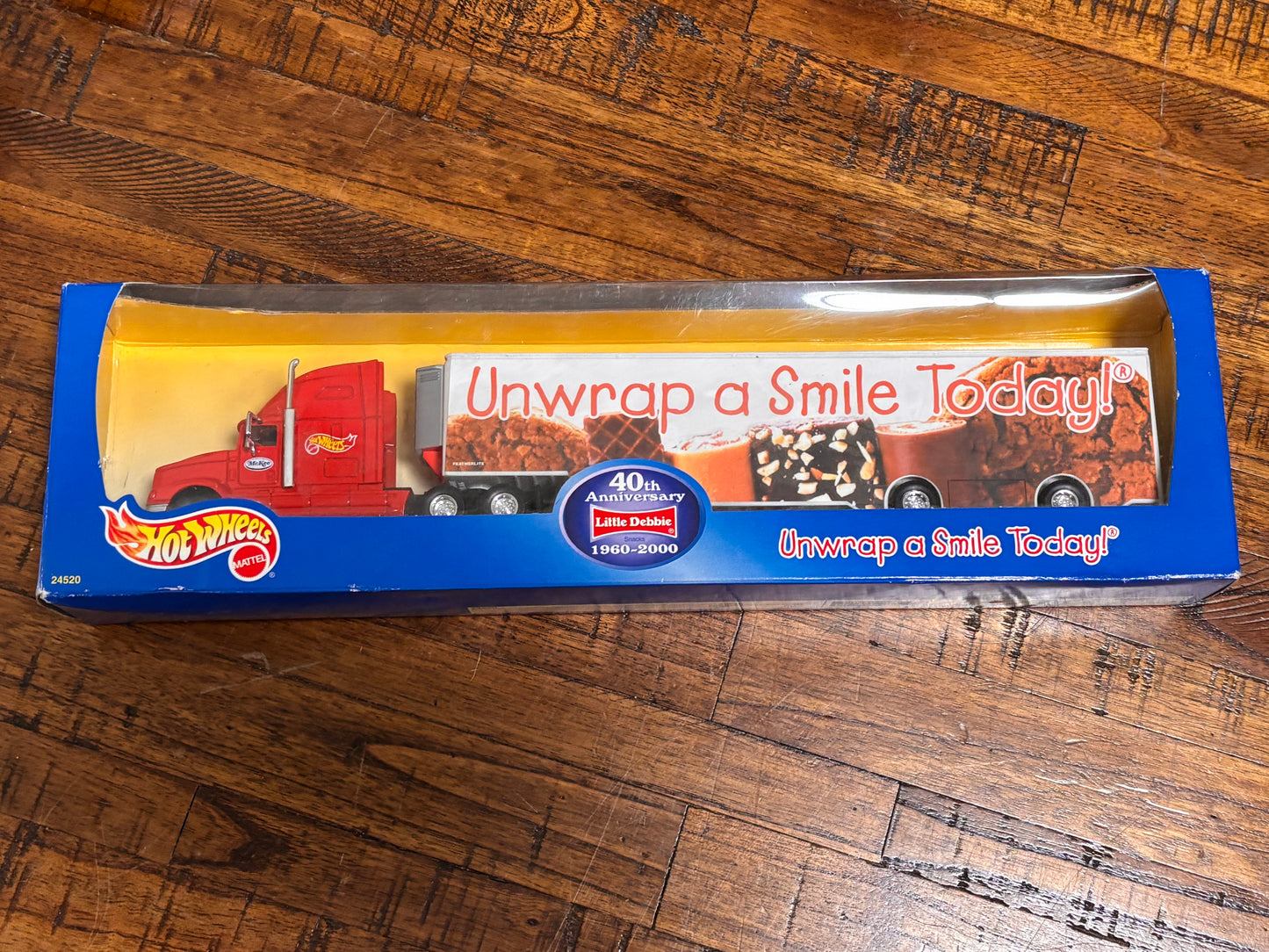 Mattel Hot Wheels Little Debbie 40th Anniversary McKee Semi Truck 1999 #24520 Unwrap a Smile Die Cast Car New