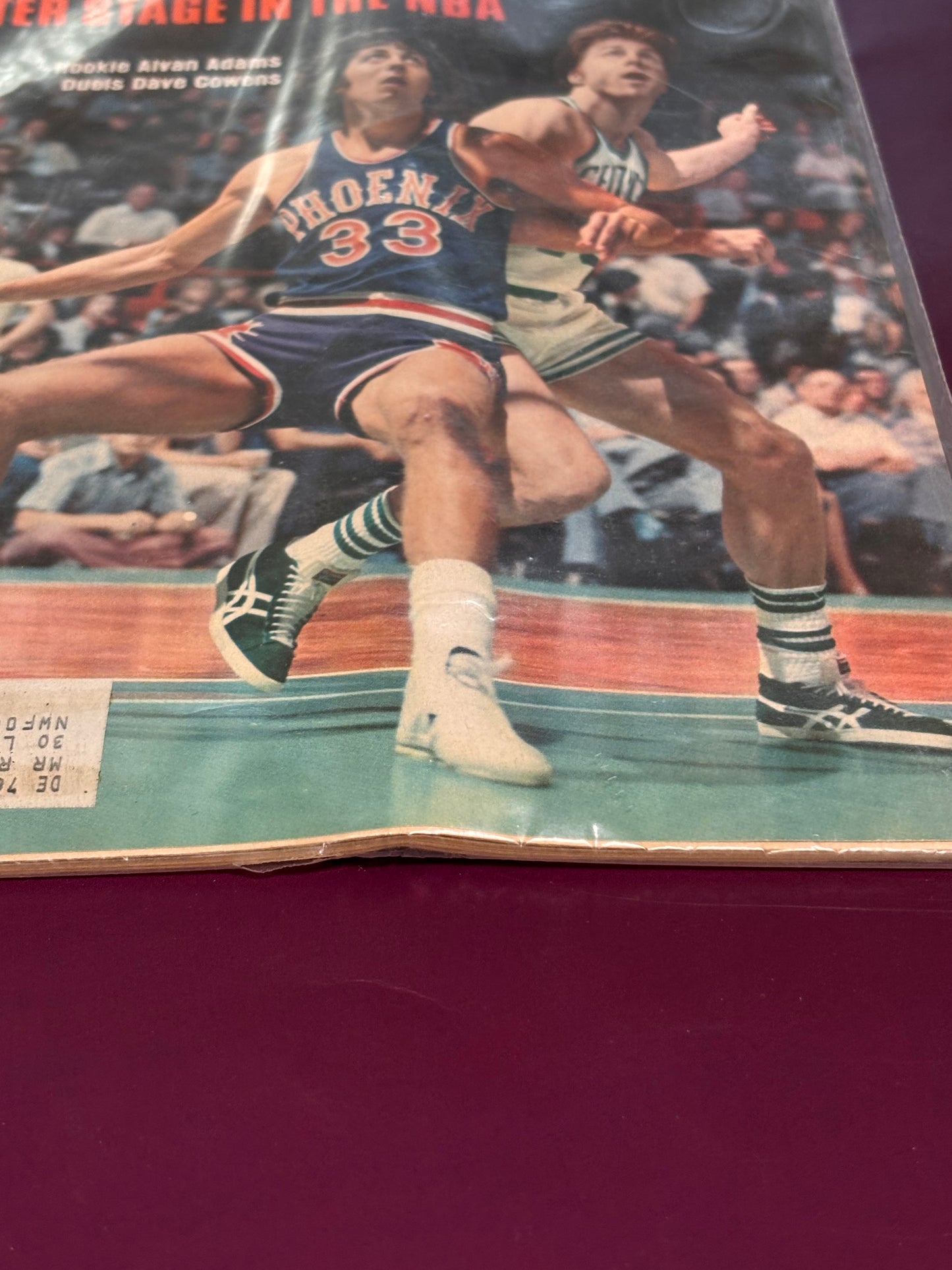 Sports Illustrated June 7 1976 Alvan Adams Duels Dave Cowens Center Stage NBA