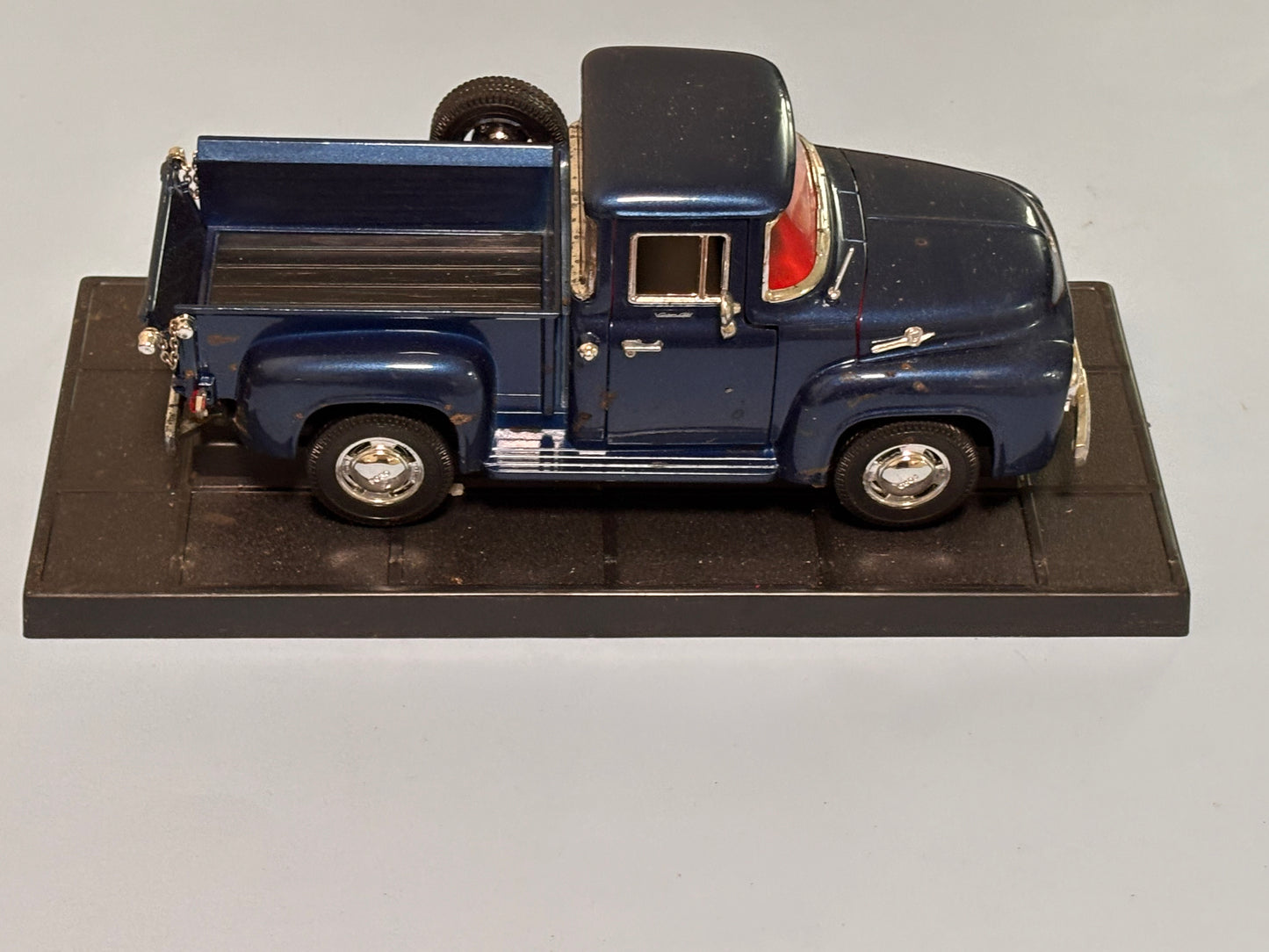 Blue 1/18 Vintage : Classic Ford F100 V8 Pick Up 1956 Die Cast Model Mira Models