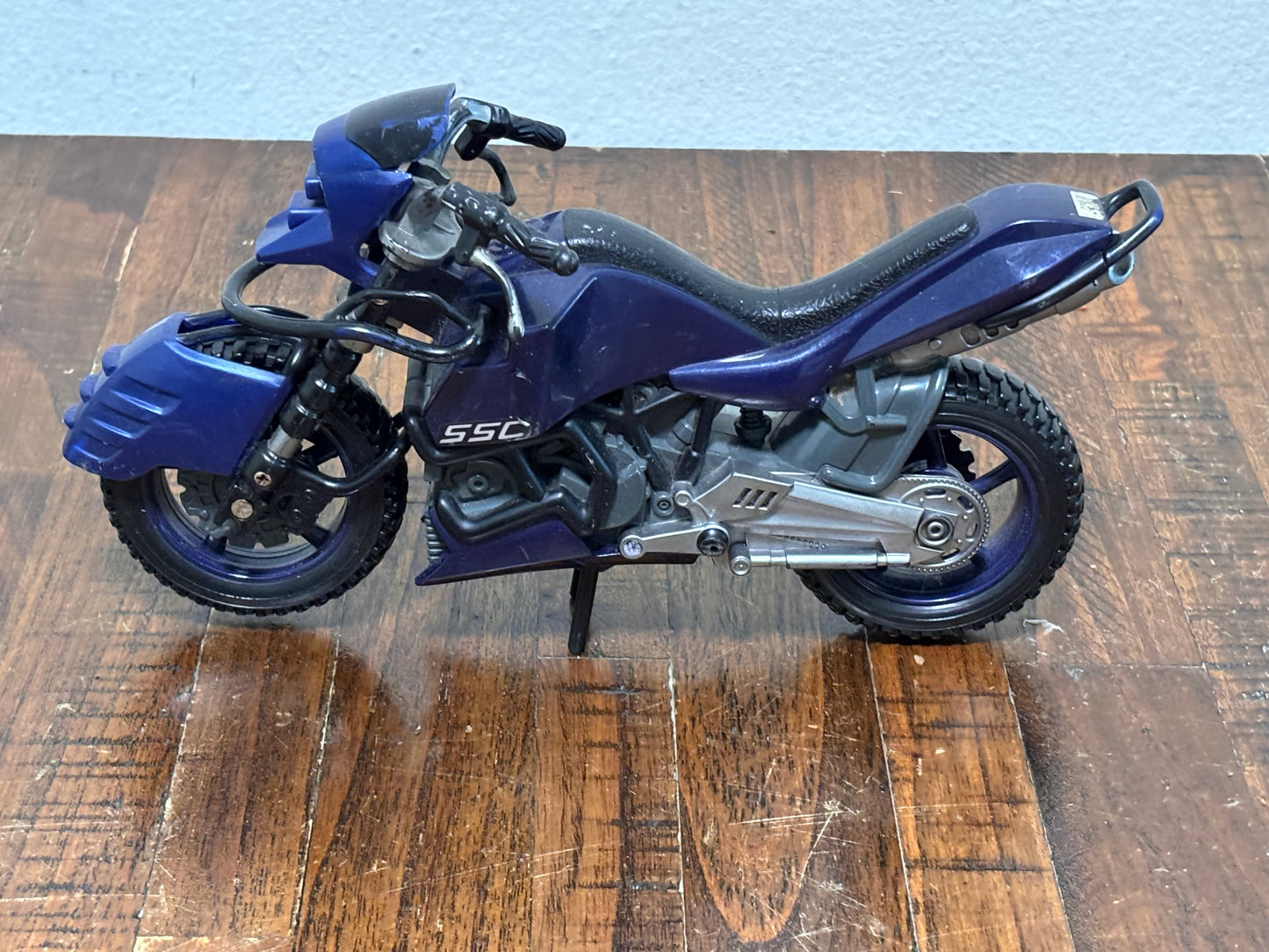 2006 Playmates Donatello Mirage Studios TMNT Nightwatcher Stunt Rider Motorcycle