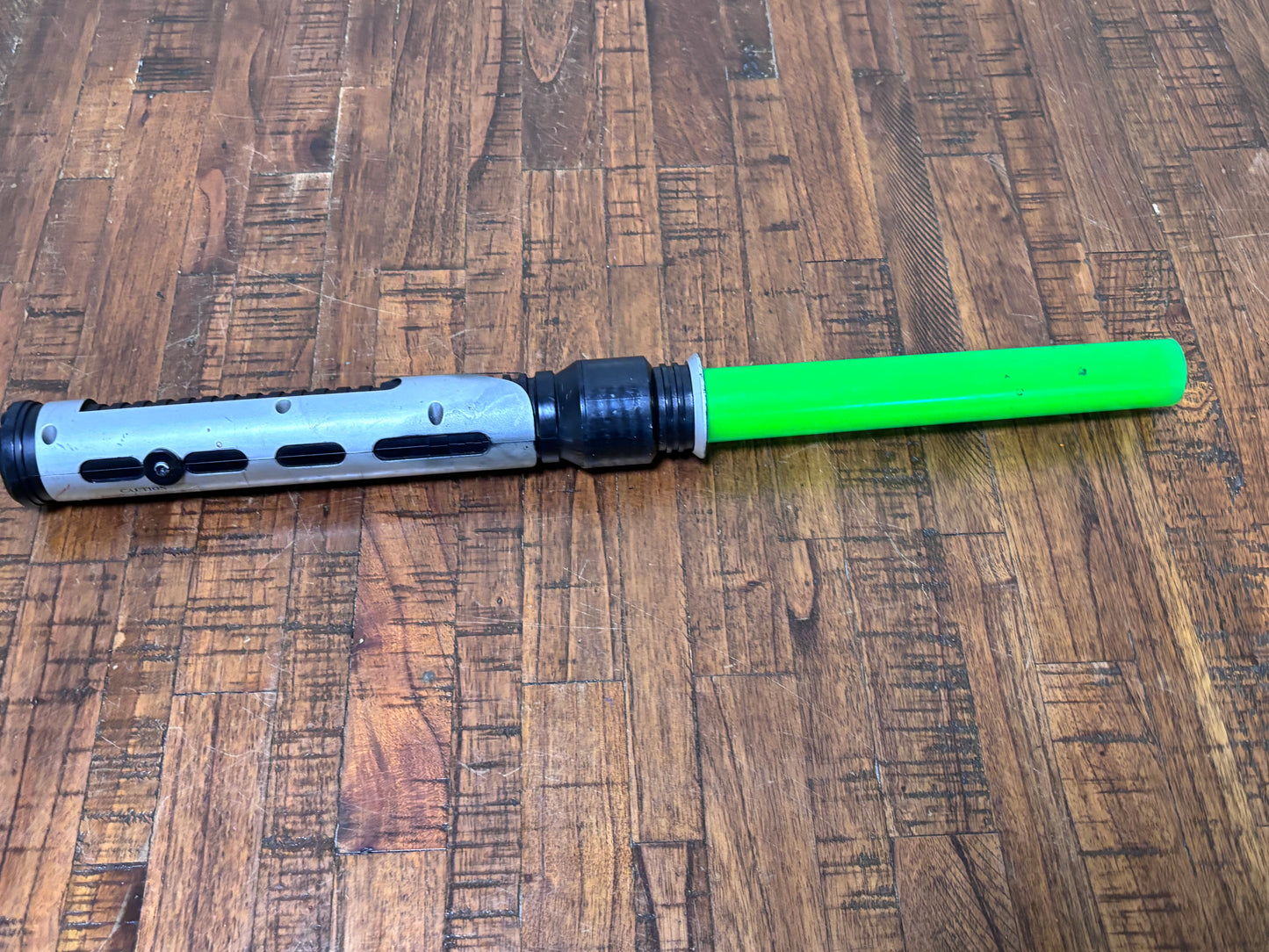 Star Wars 1999 Green Lightsaber Retractable Hasbro Qui Gon Jinn Vintage