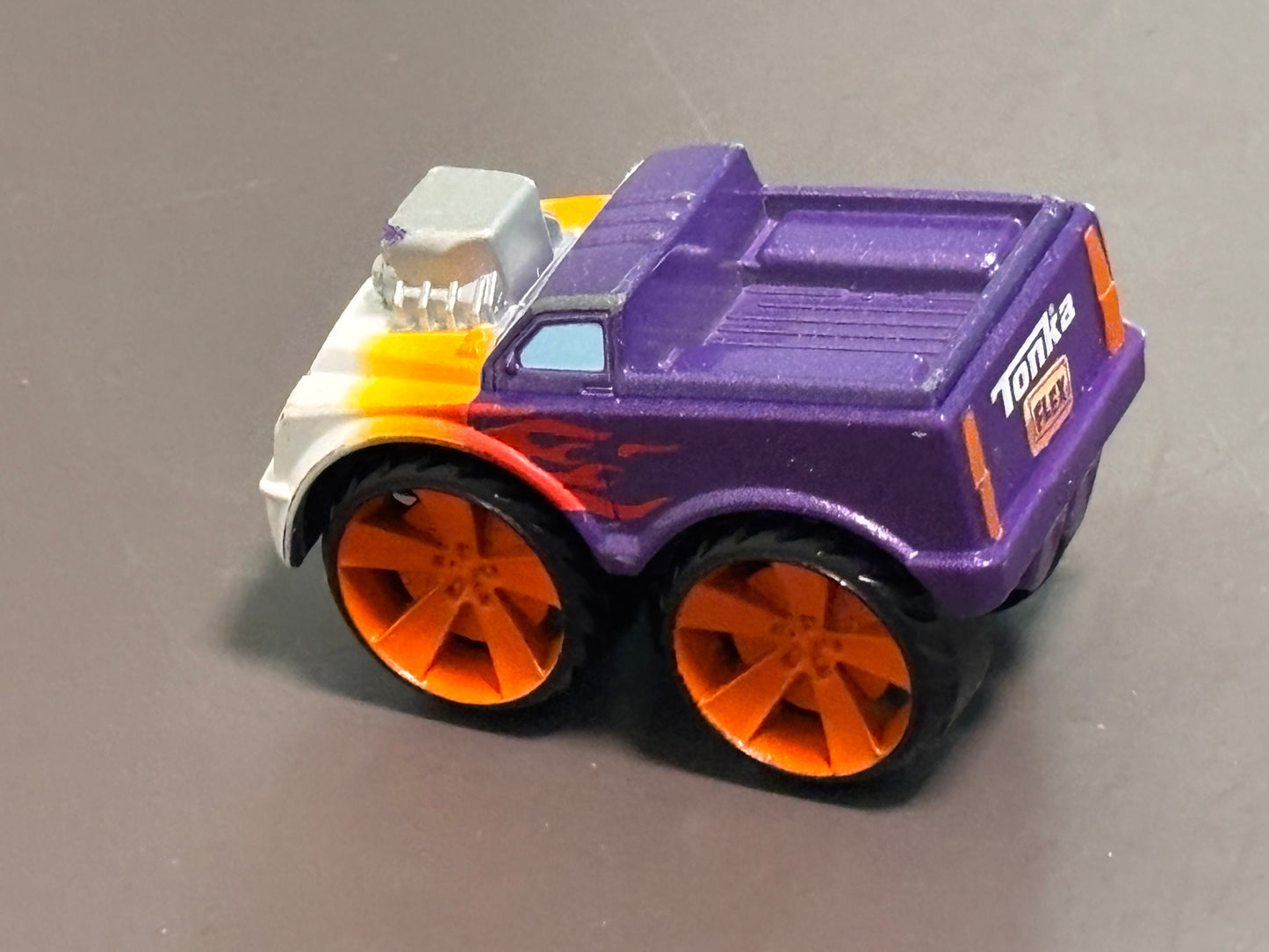 Tonka Chuck & Friends Flex the Muscle Truck Die Cast 2012 1:64
