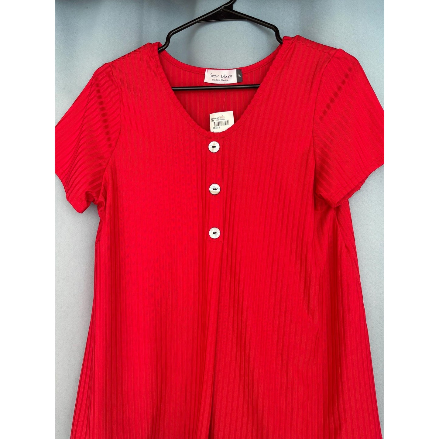 Star Vixen Red Ribbed Top Petite L NWT