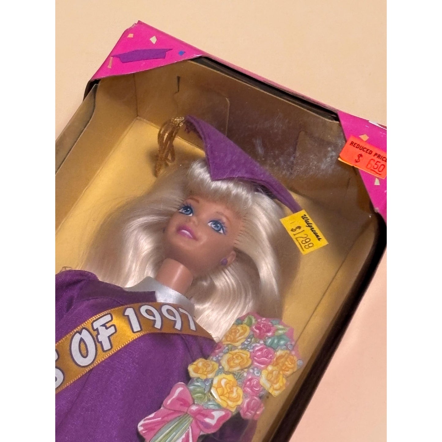 Barbie Graduation Class of 1997 Special Edition Doll 16487 Mattel 1996
