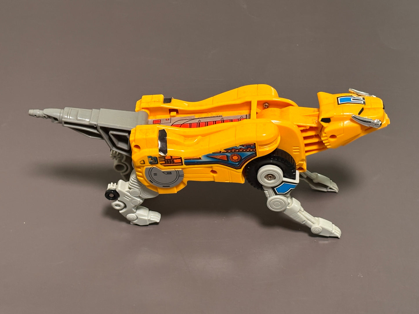 VtG 1991 Mighty Morphin Power Rangers Sabertooth Tiger Zord Deluxe Megazord