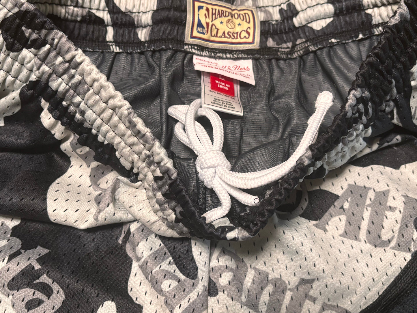 Spud Webb Atlanta Hawks Mitchell & Ness Hardwood Classic HWC NBA Retro Swingman 1986-87 Camo Ghost Black White Shorts Men’s Large L New NWOT