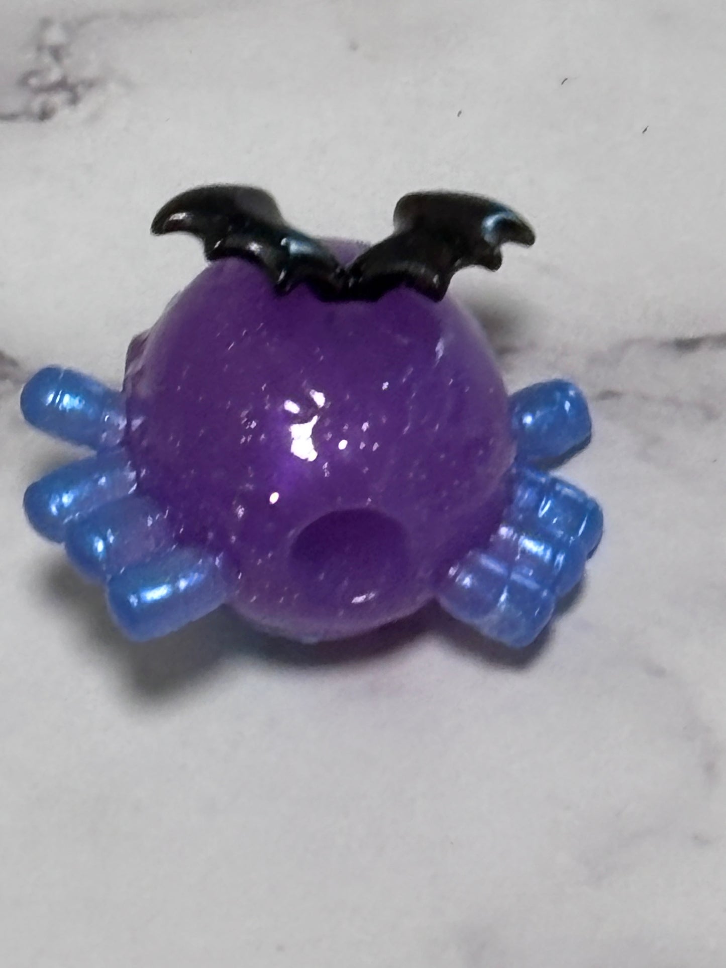 Zuru Surprise Mini Spider Bat Wings Purple 1”