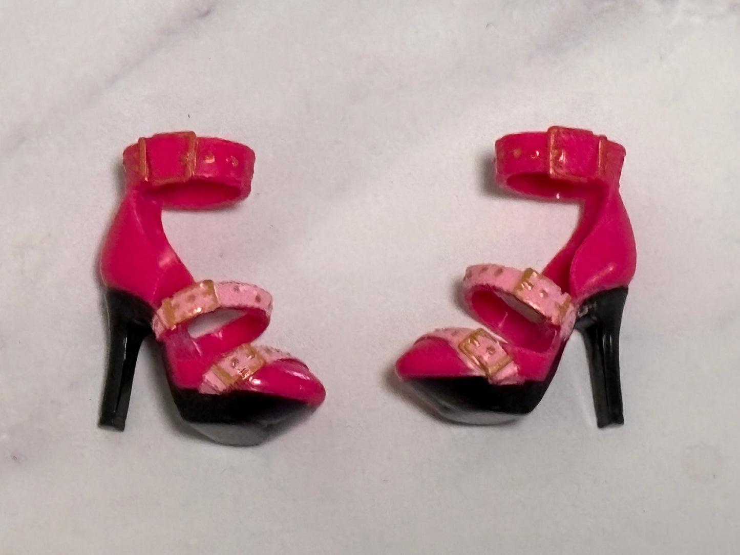 Rainbow High Stella Monroe Doll Outfit Hot Pink Fuchsia Strap High Heels Shoes