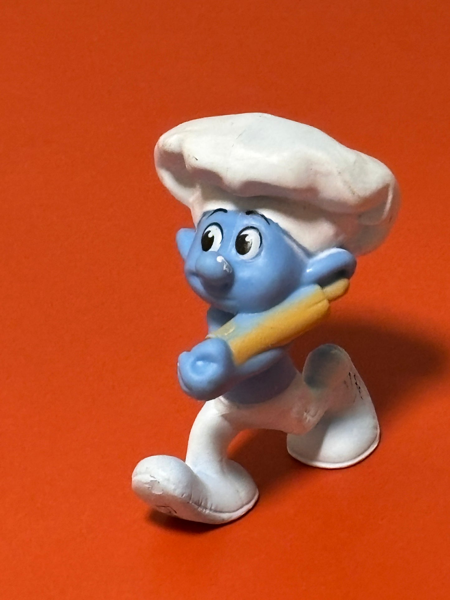 Peyo Baker Smurf Collectible Figurine McDonalds Happy Meal Toy 3”