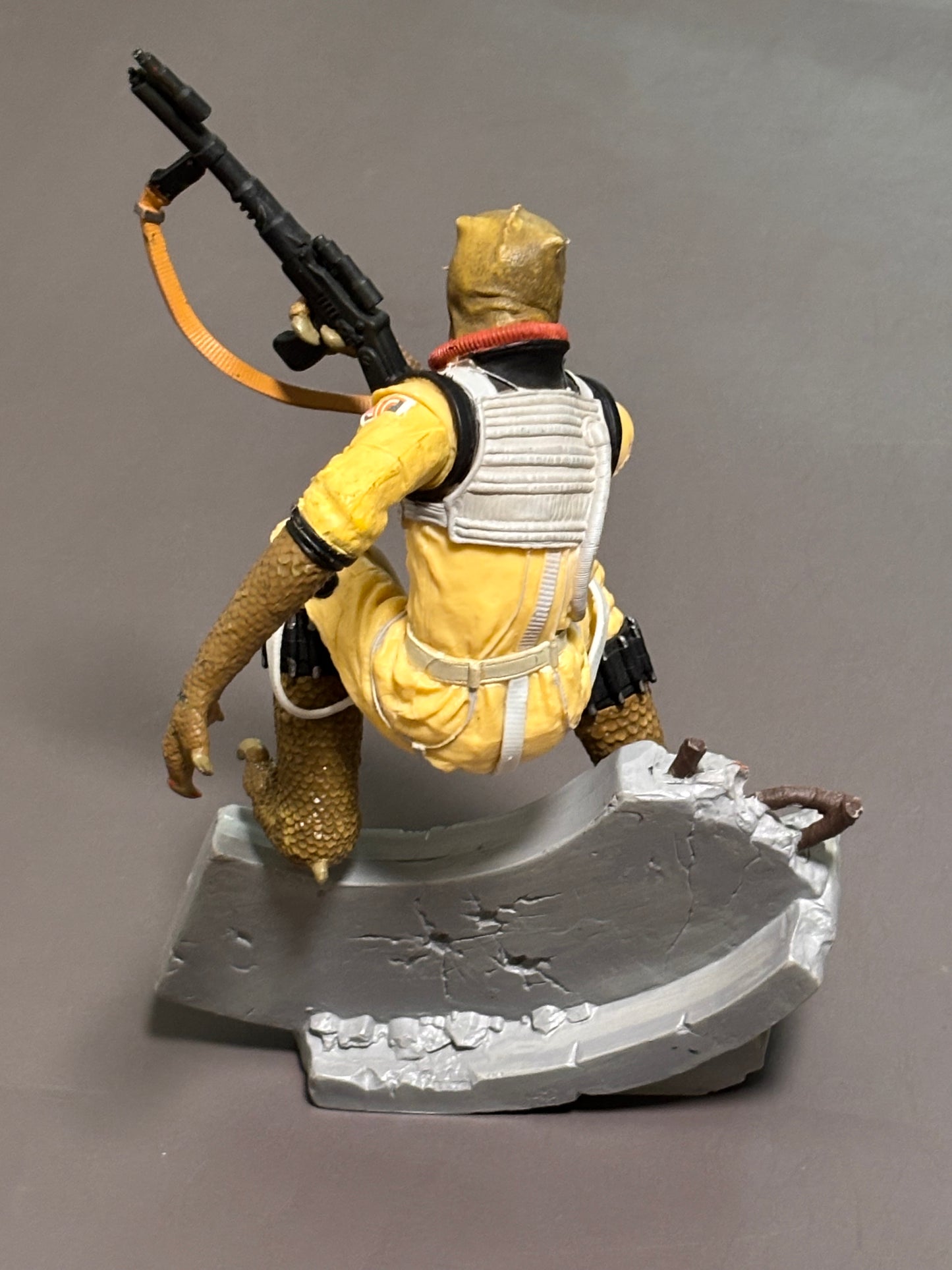 Hasbro Star Wars Unleashed Bossk Bounty Hunter Action Figure 2004