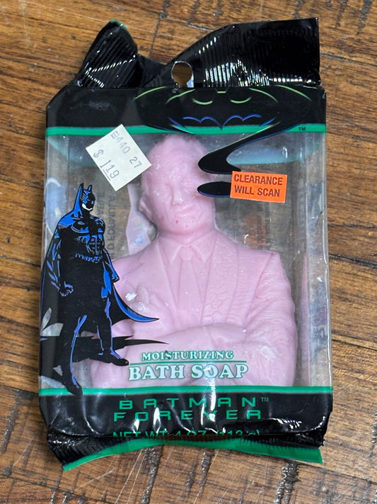 DC Comics Rovar Batman Forever Two-Face Figure Moisturizing Bath Soap Pink New Sealed 1995