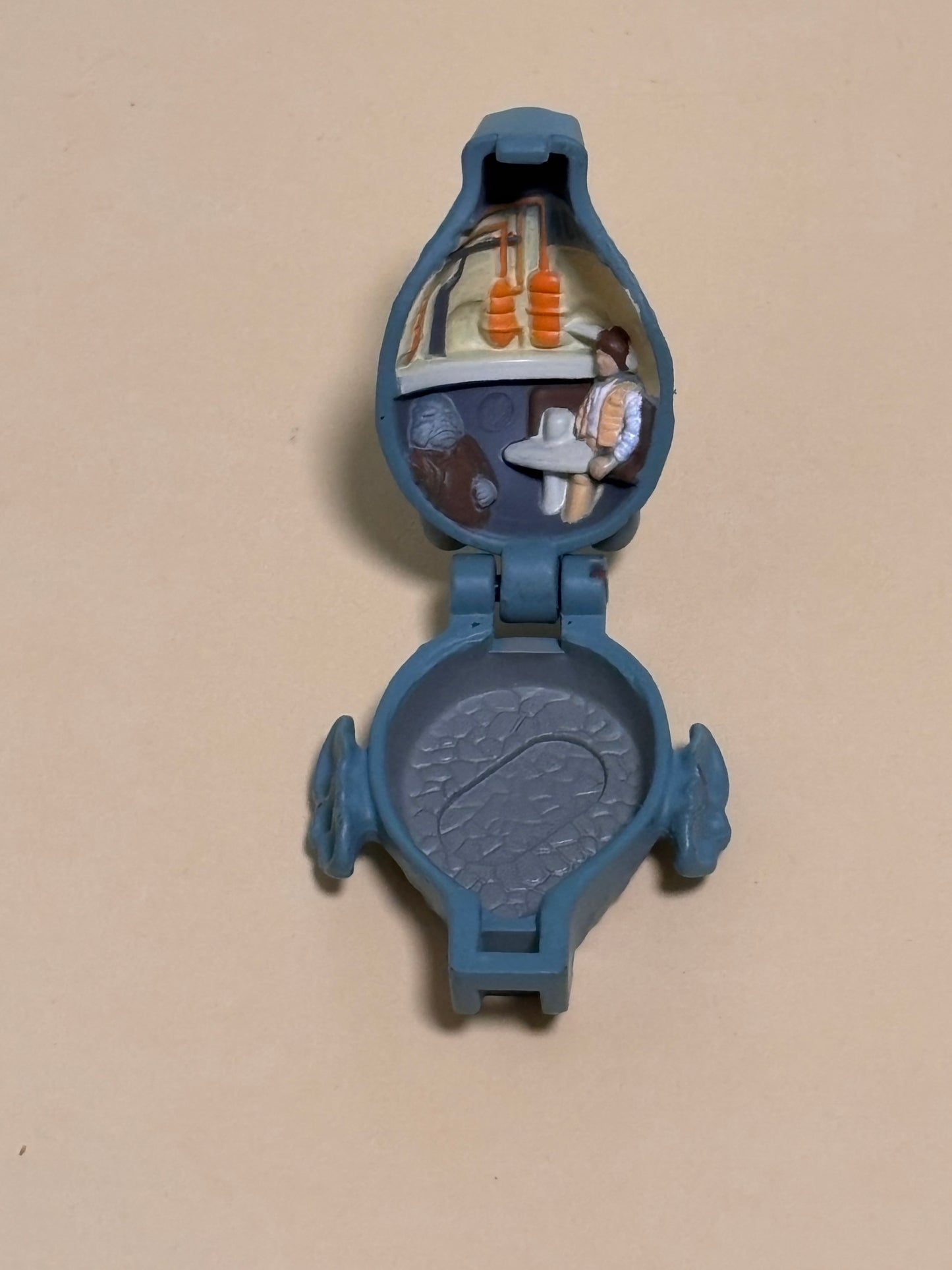 Vintage 1996 Star Wars Micro Playset Alien Figure Head Luke Inside Lucas Films