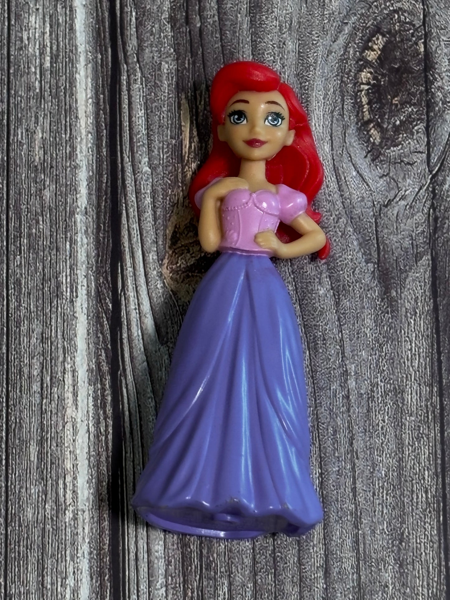 Disney Princess Royal Color Reveal mini Ariel doll