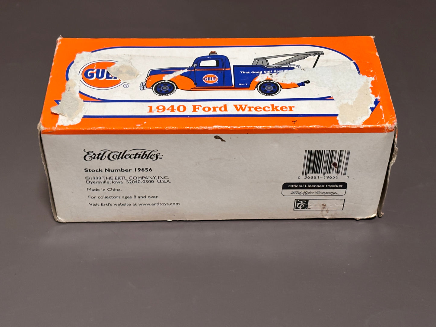 ERTL Collectiables  Gulf  1940 Ford Wrecker 1999 New #19656 1/25 scale