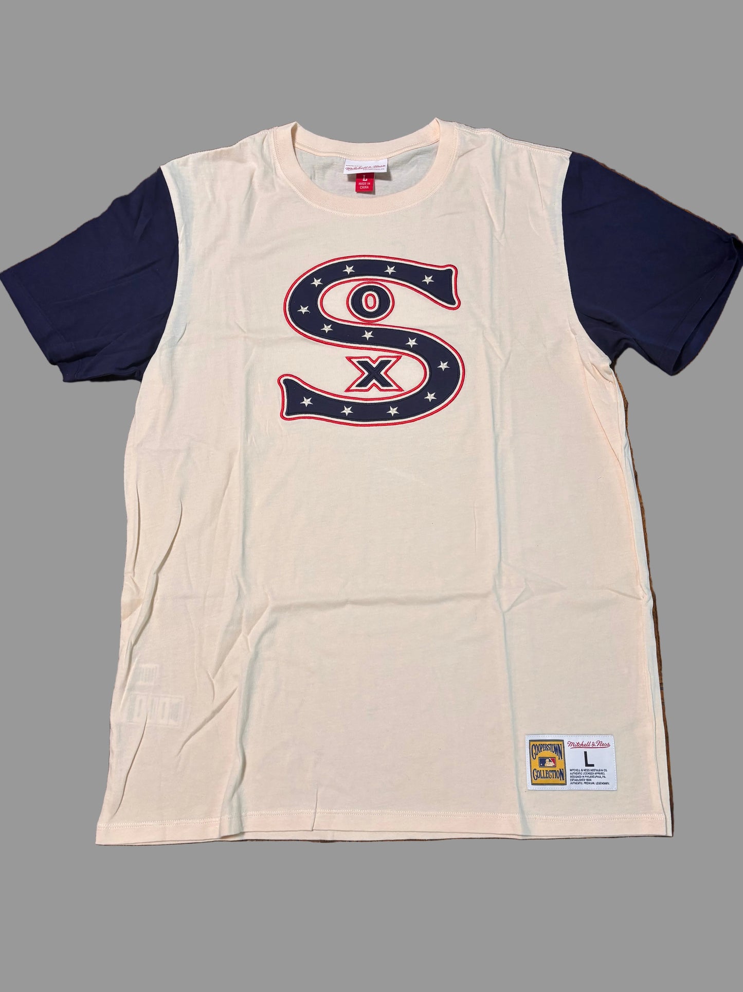 Chicago White Sox Mitchell & Ness Cooperstown Collection MLB Baseball Big Face Logo Team Origins Short Sleeve Shirt T-Shirt Navy Blue White Cream Men’s Large L New NWOT