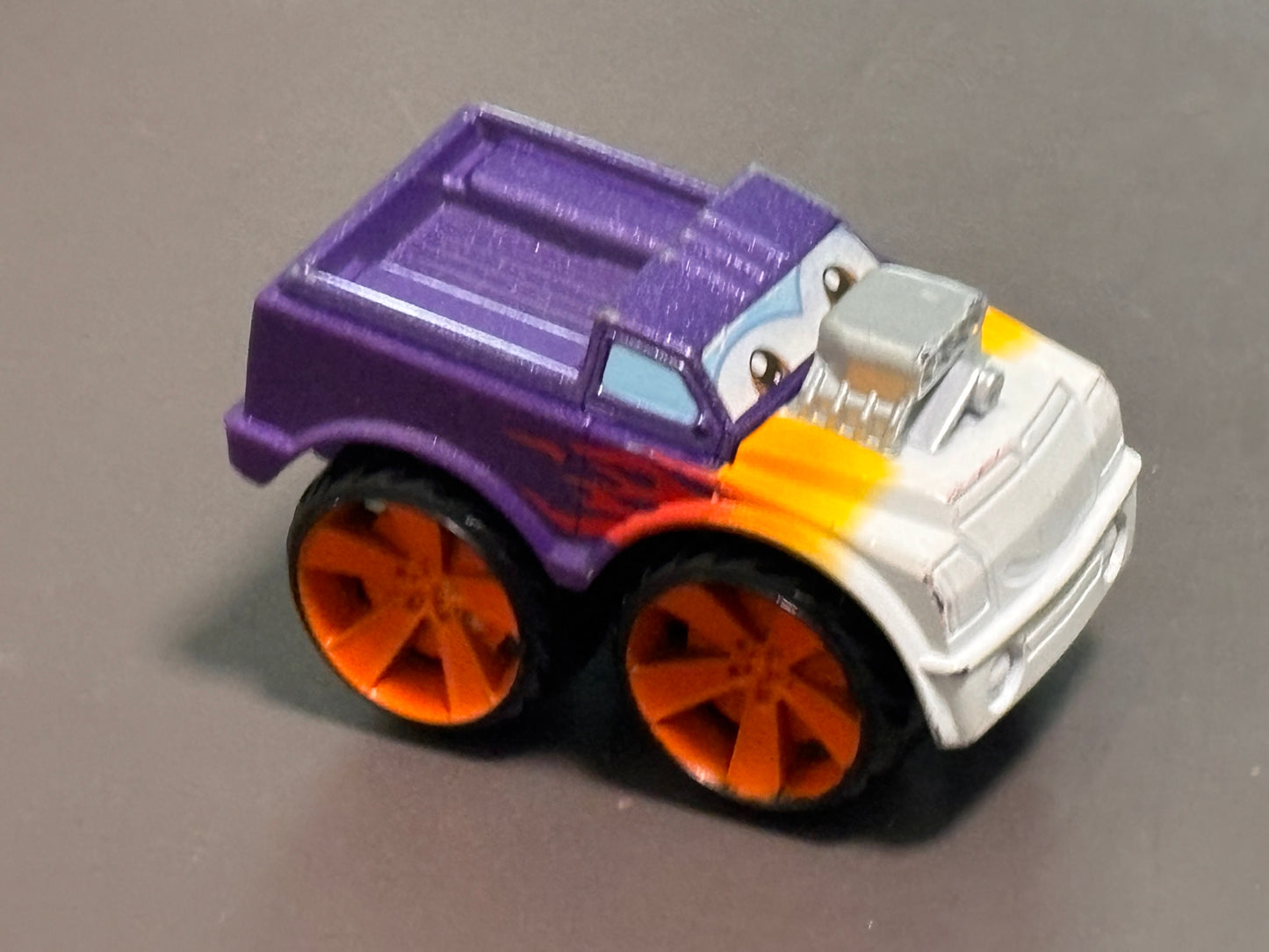 Tonka Chuck & Friends Flex the Muscle Truck Die Cast 2012 1:64