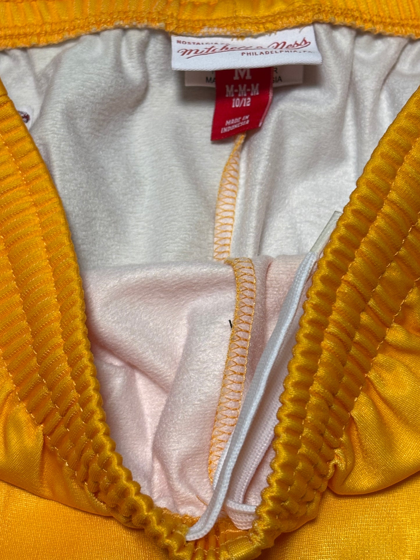 Atlanta Hawks Mitchell & Ness Hardwood Classic HWC NBA Retro Paintbrush Full Zipper Warmup Pants White Red Yellow Youth Kids Medium M 10-12 New NWOT