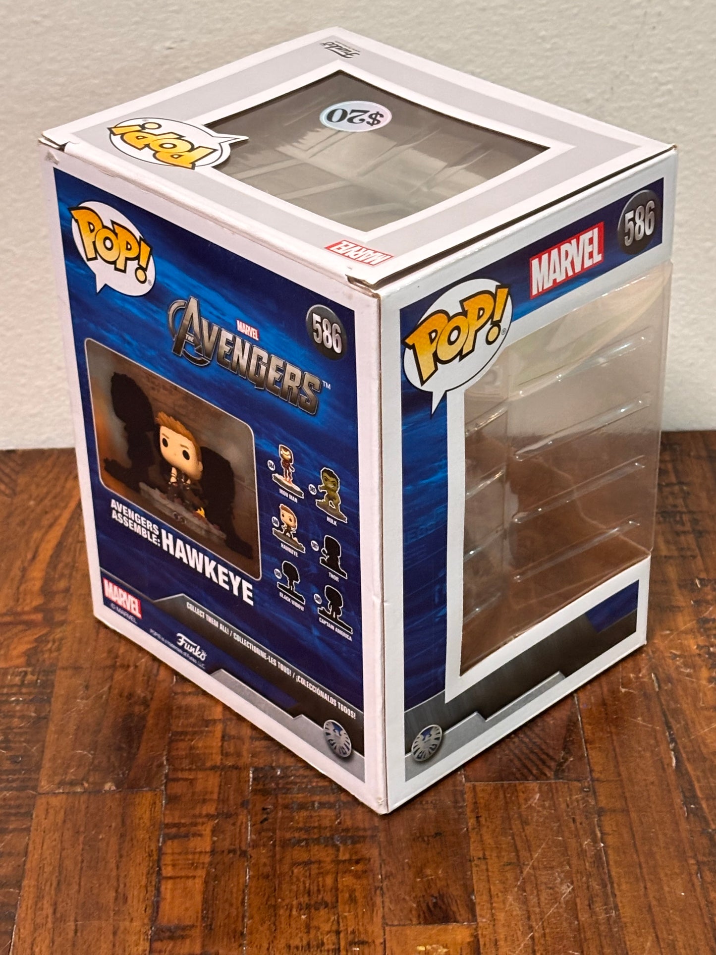 Funko Pop! Marvel Avengers Assemble Hawkeye Deluxe Figure 586 Bobble Head Amazon