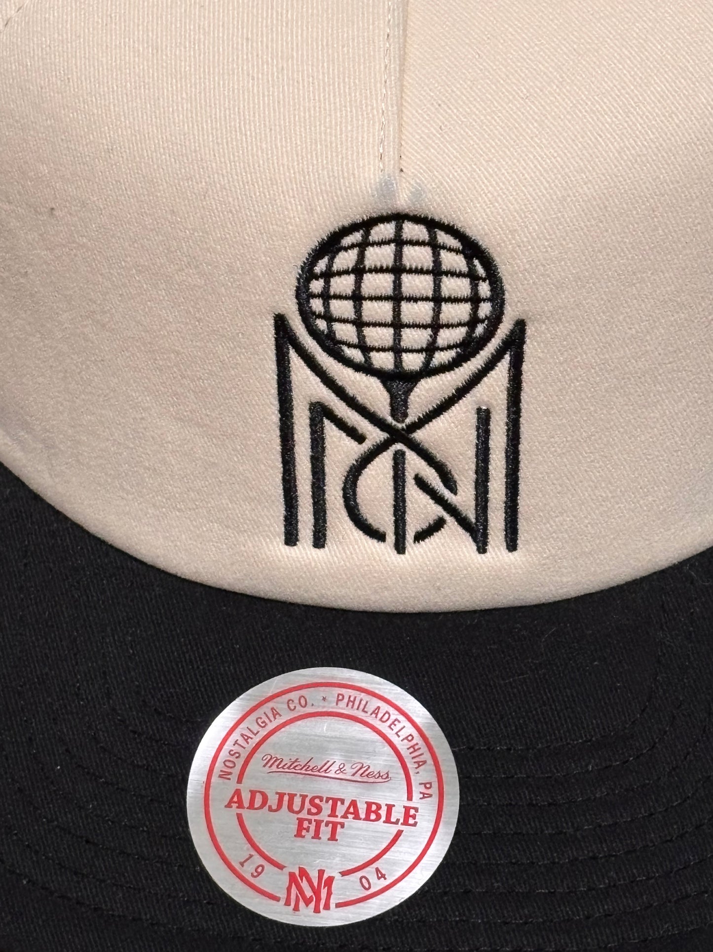Mitchell & Ness Branded Short Game Golfing Vintage Snapback Adjustable Mesh Trucker Hat Fit Cap Black White Cream New