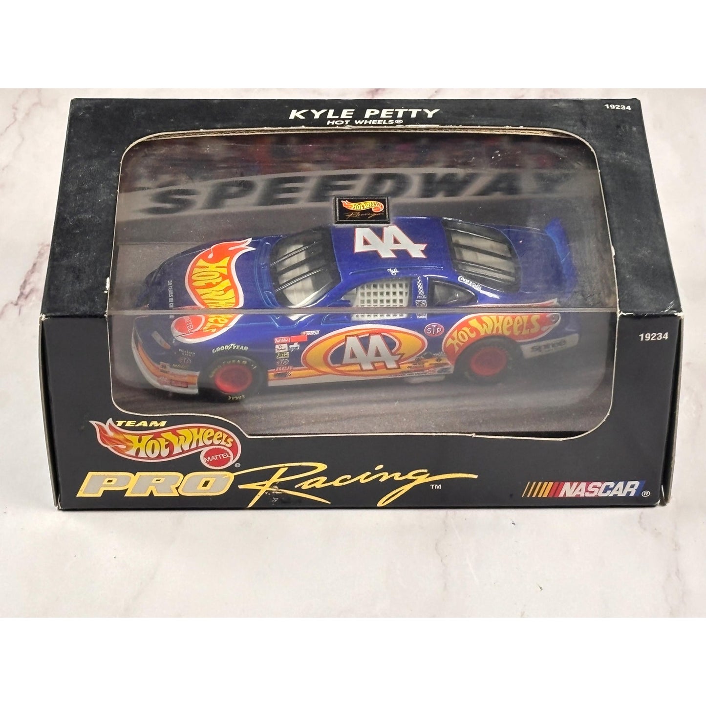 1998 Team Hot Wheels Pro Racing # 44 Kyle Petty Pontiac Grand Prix 1/43 Scale