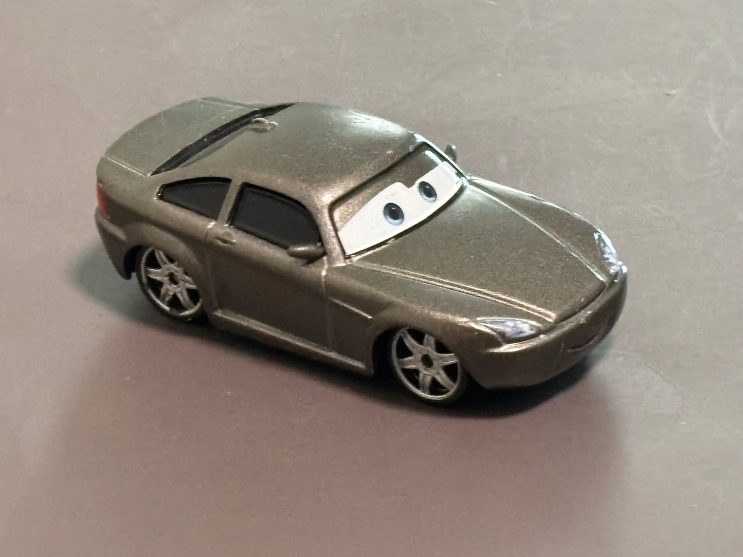 Disney Pixar Cars Bob Cutlass 3" Diecast Scale Model Oldsmobile Aurora RSN