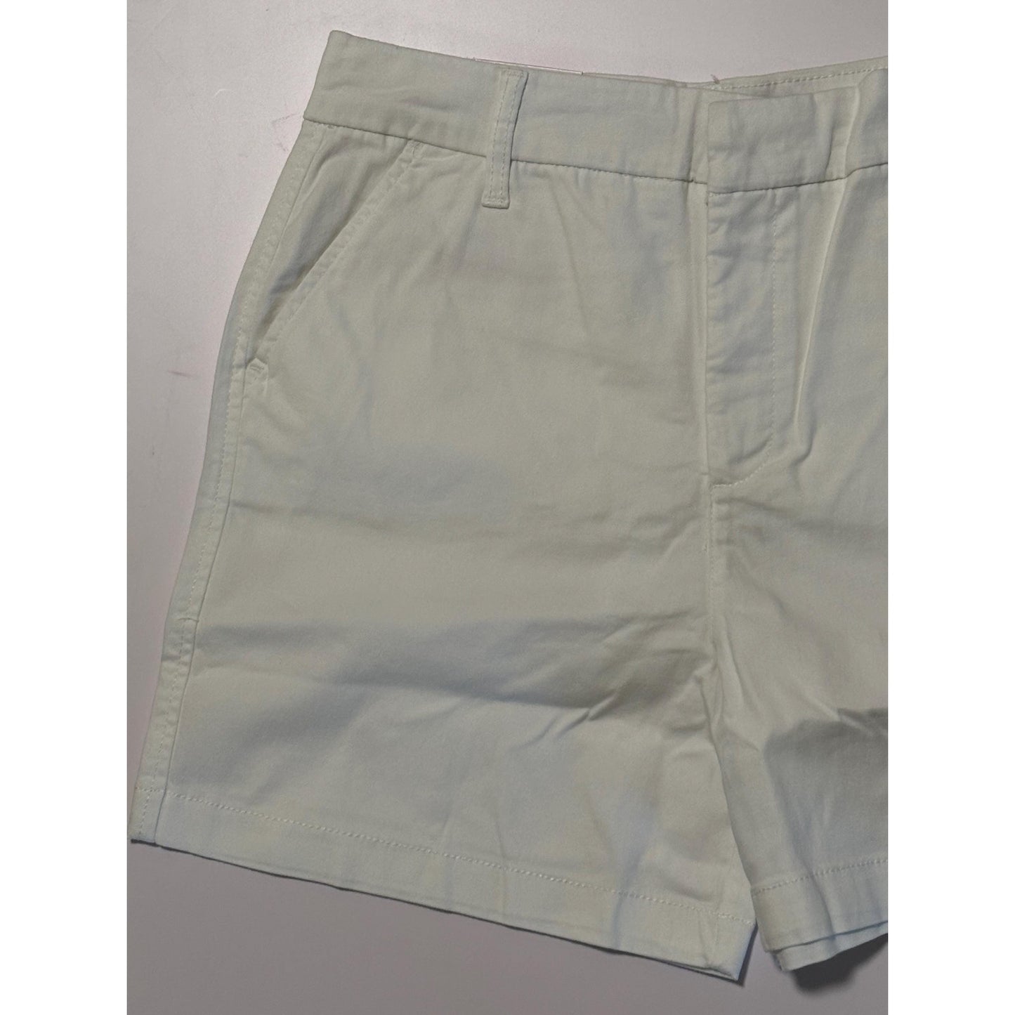Gloria Vanderbilt Chino Shorts Womens Shorts White 8 NWT