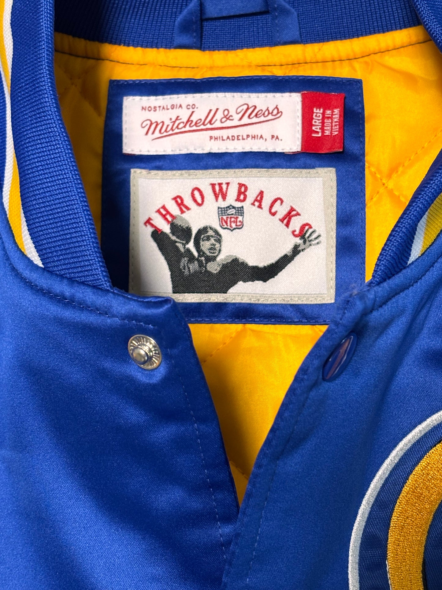 Saint Louis LA Los Angeles Rams Mitchell & Ness NFL Football Throwback Heavy Weight Full Button Down Long Sleeve Pullover Satin Jacket Shirt Gold Yellow Blue Men’s Large L New NWOT