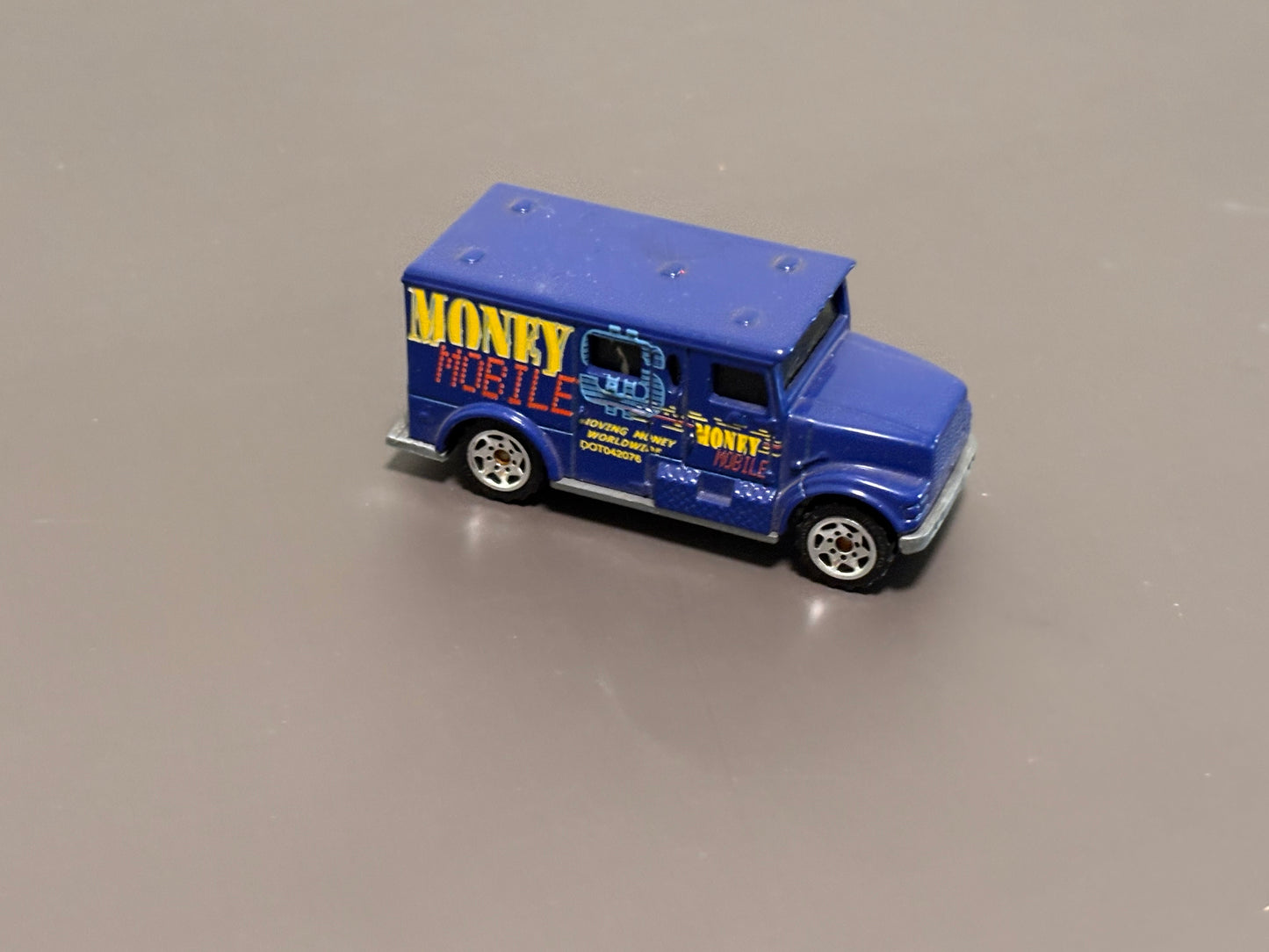 1999 Matchbox International Armored Car Blue Money Mobile Mattel 1:62 Die cast