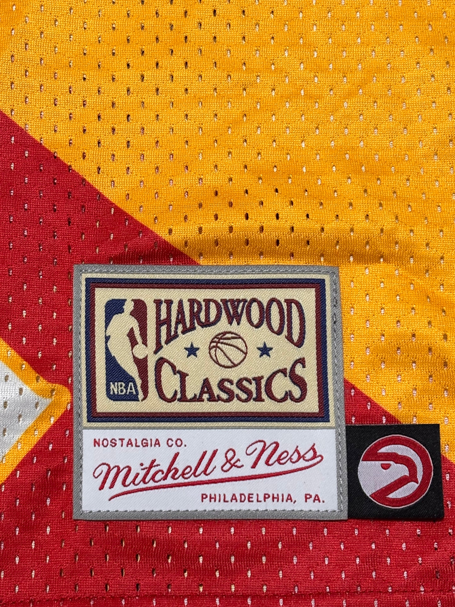 Atlanta Hawks Mitchell & Ness NBA Retro Hardwood Classic HWC Big Face 5.0 Split Mesh Shirt Jersey Red Yellow Youth Kids Medium M 10-12 New NWOT