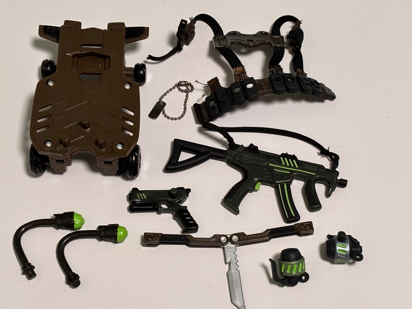 2005 Hasbro GI Joe Sigma 6 Tunnel Rat Vintage 8” Action Figure Accessories