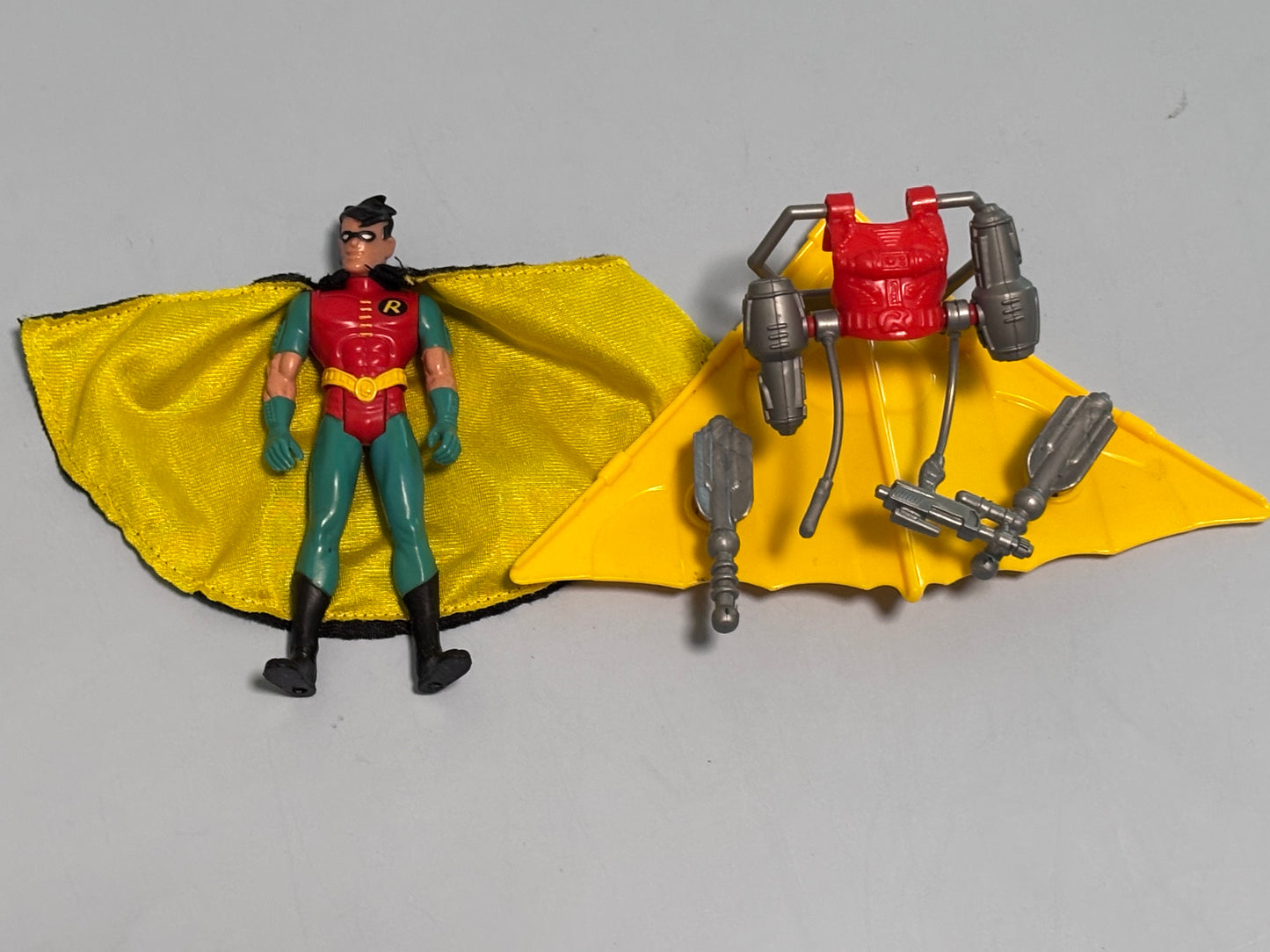 Vintage 1993 Kenner Batman the Animated Series Robin Figure Complete w/ glider