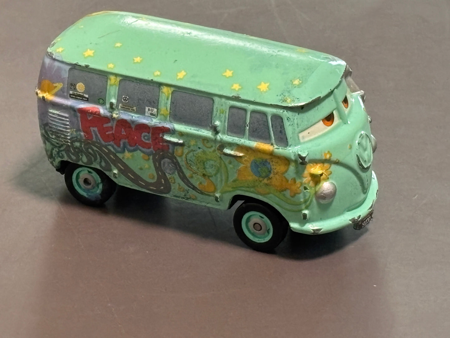 Disney Pixar Cars Movie Fillmore VW Volkswagen Bus Hippie Van Diecast 1/55