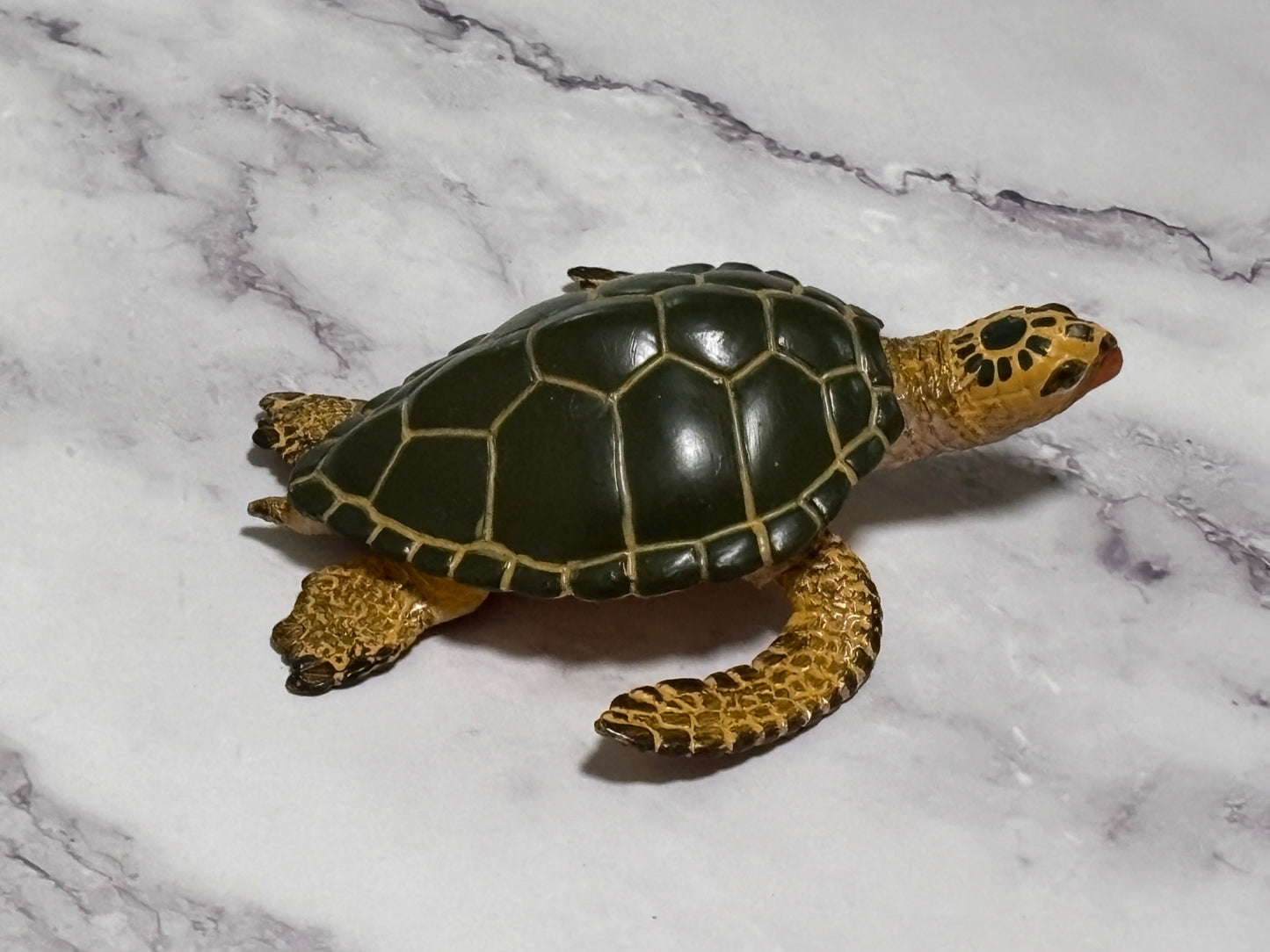 2007 Safari Ltd Plastic Sea Turtle Figurine 3” Green Black Yellow