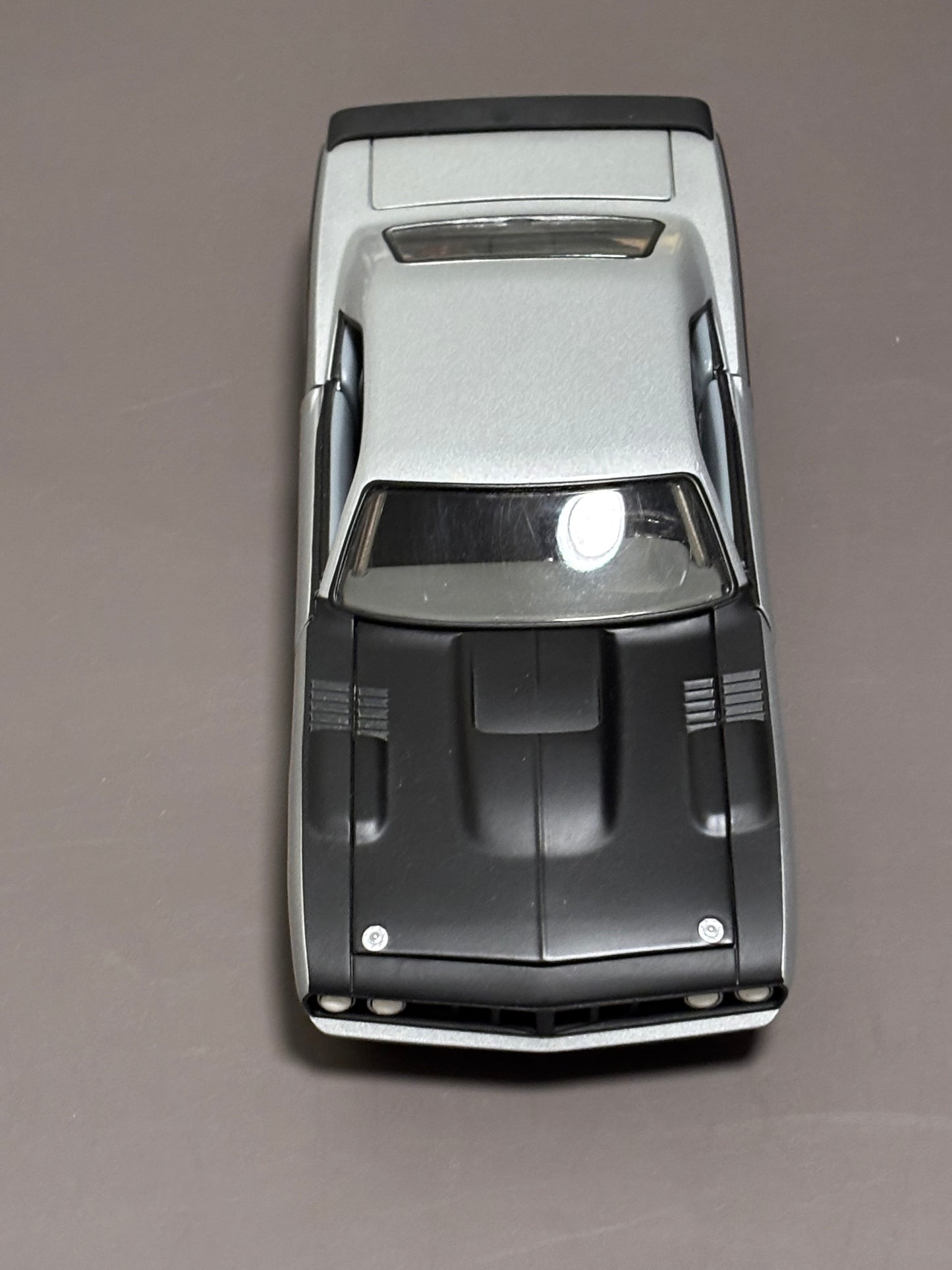 Hot Wheels G Machines 1971 G Force Plymouth Barrauda Silver Black 1/24 Die Cast