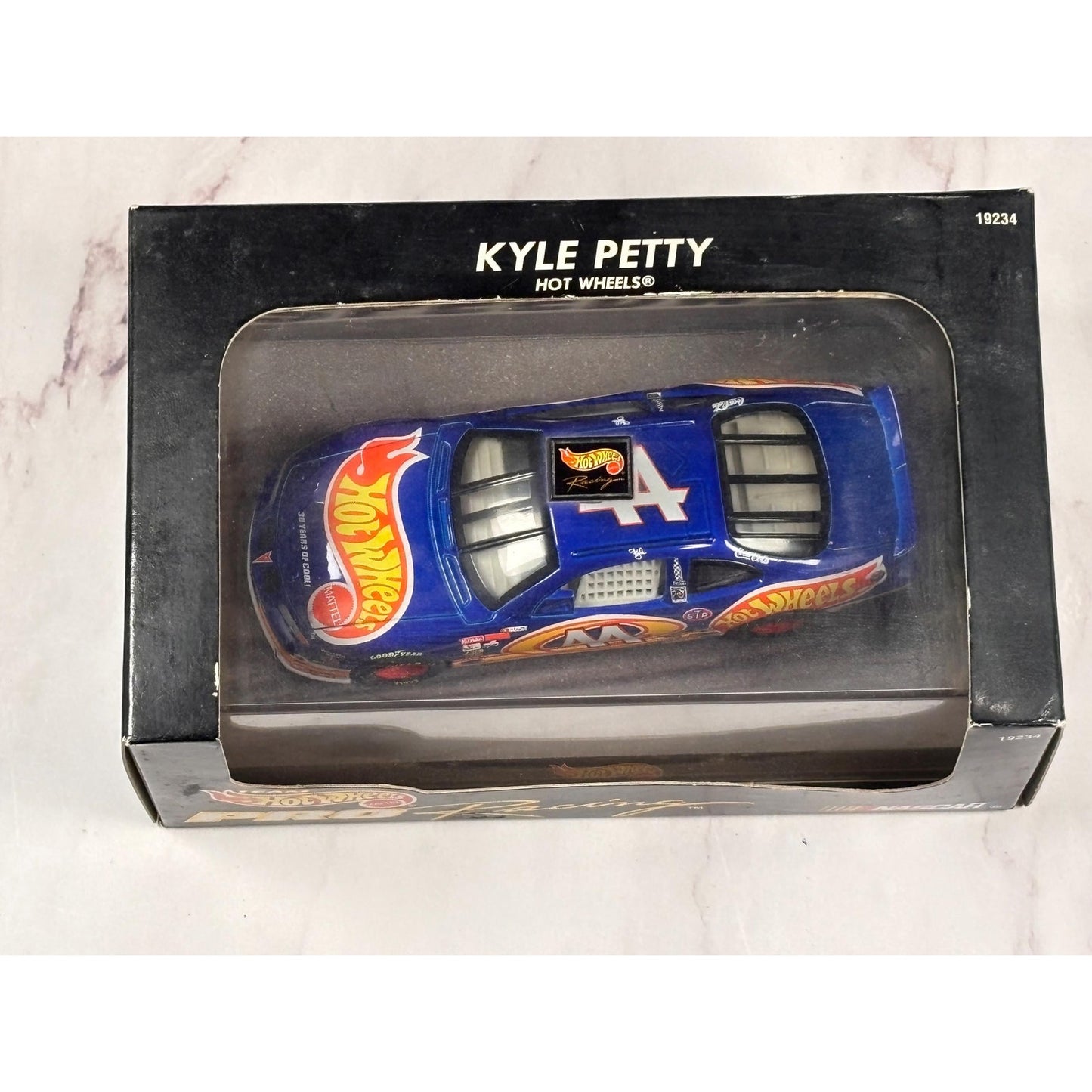 1998 Team Hot Wheels Pro Racing # 44 Kyle Petty Pontiac Grand Prix 1/43 Scale