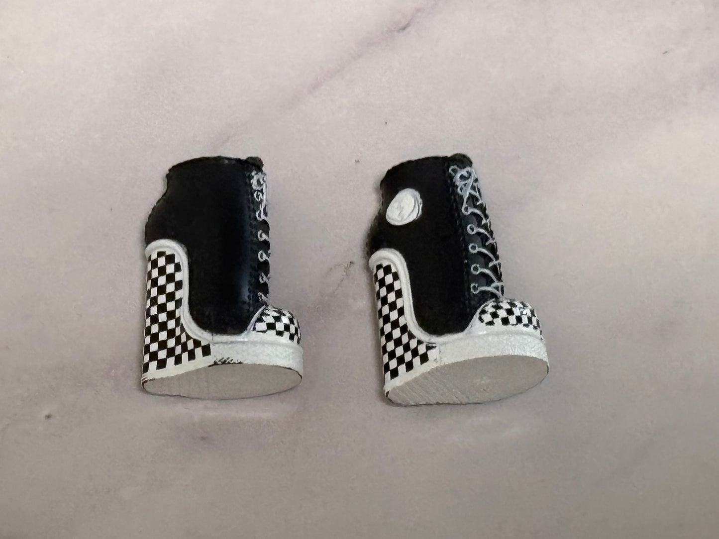 LoL Surprise OMG Class Prez Black Wedges Shoes Boots Sneakers Doll
