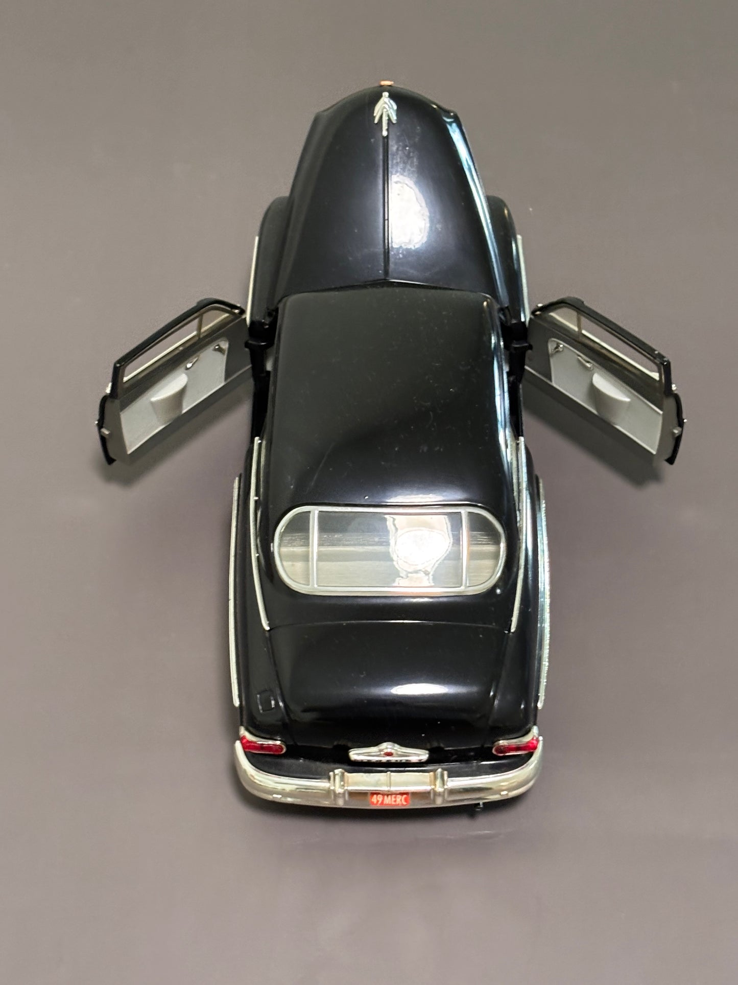 ERTL Ford Motor Co. 1949 1:18 Black Mercury Club Coupe Diecast Model