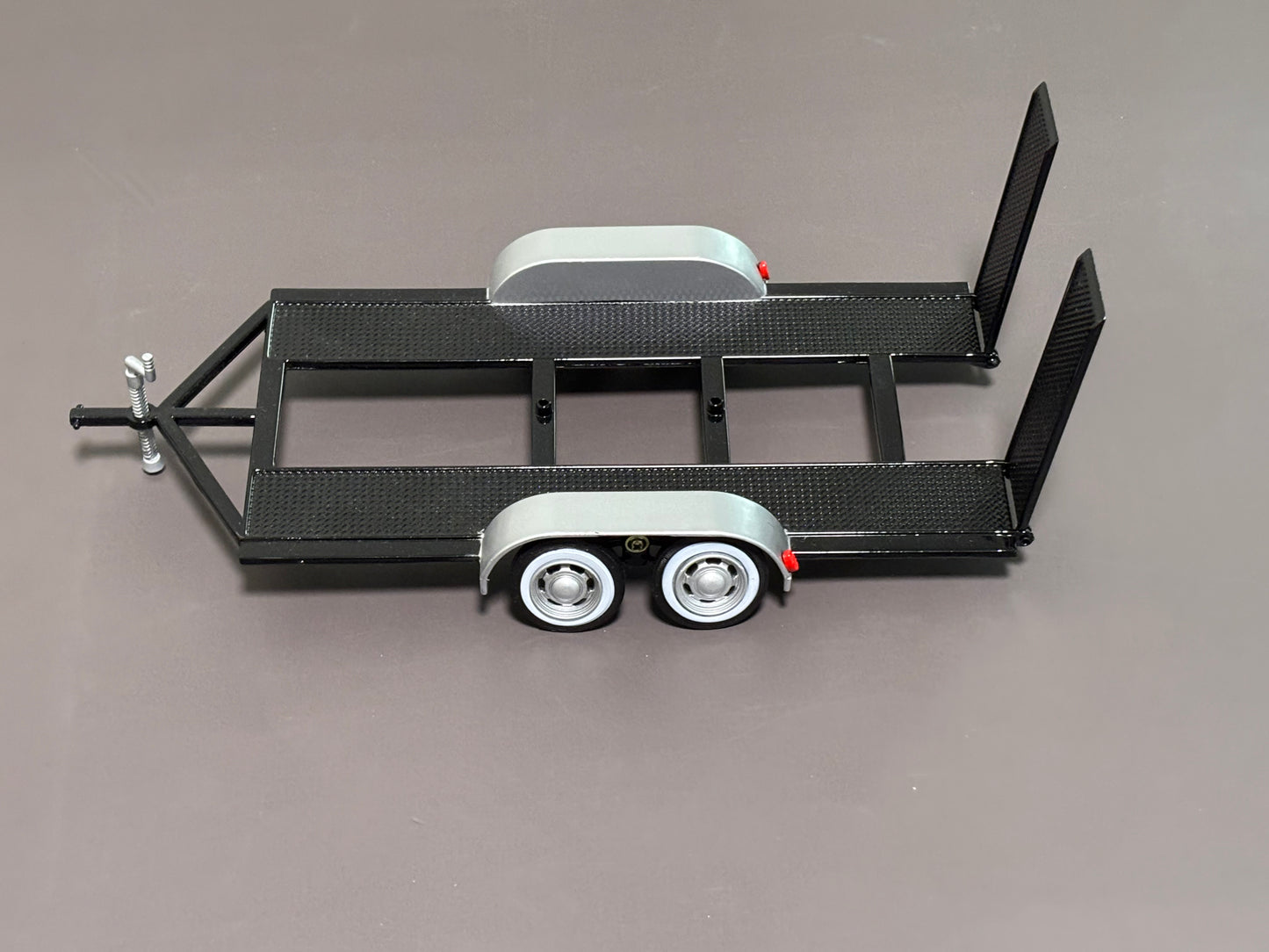 Motor Max 76001 Diecast Tandem Black Car Trailer in 1:24 scale