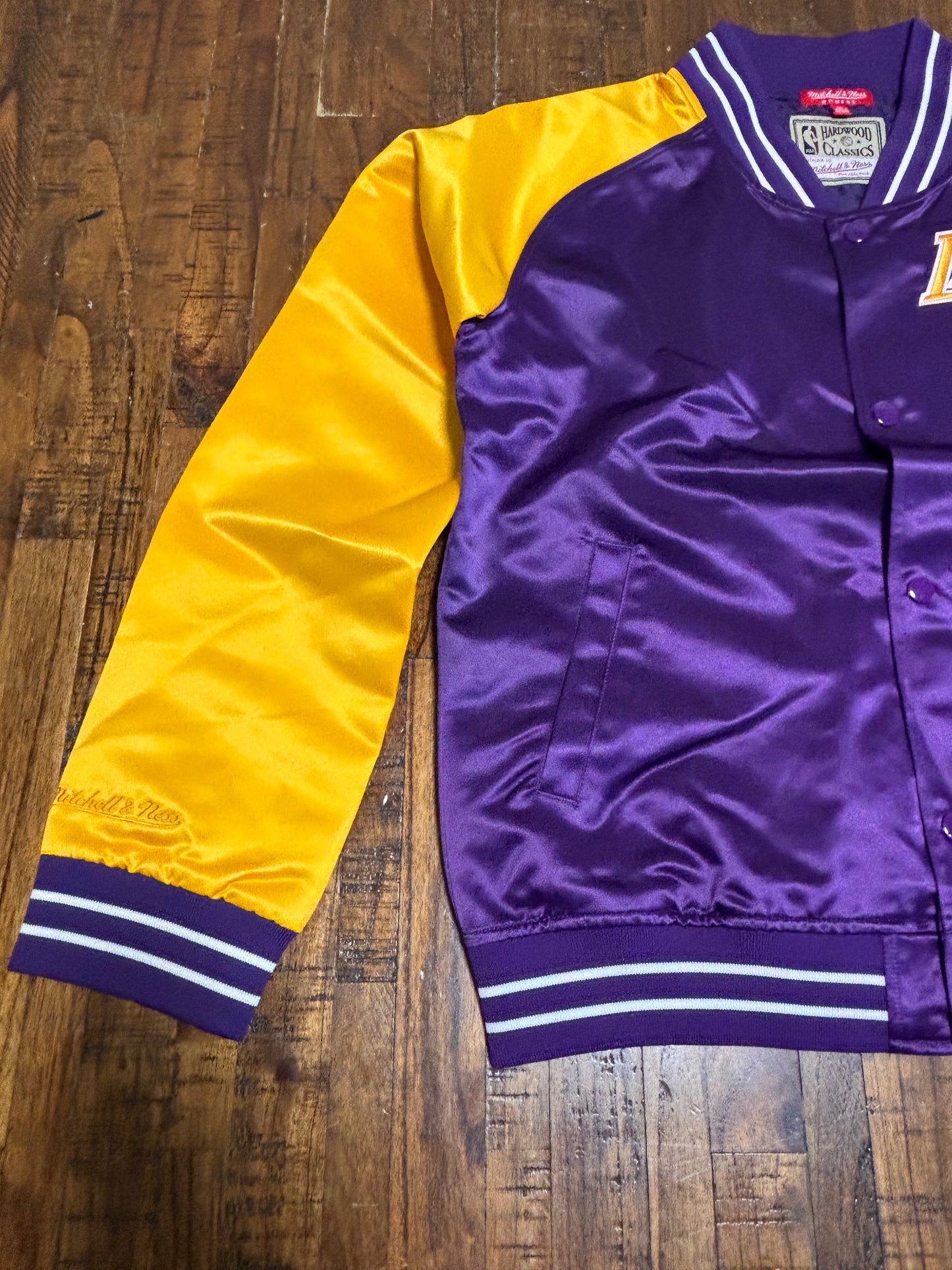 Los Angeles LA Lakers Mitchell & Ness HWC Hardwood Classic ColorBlock Nba Retro Satin Full Snap Jacket Purple Gold Women Medium M New NWOT