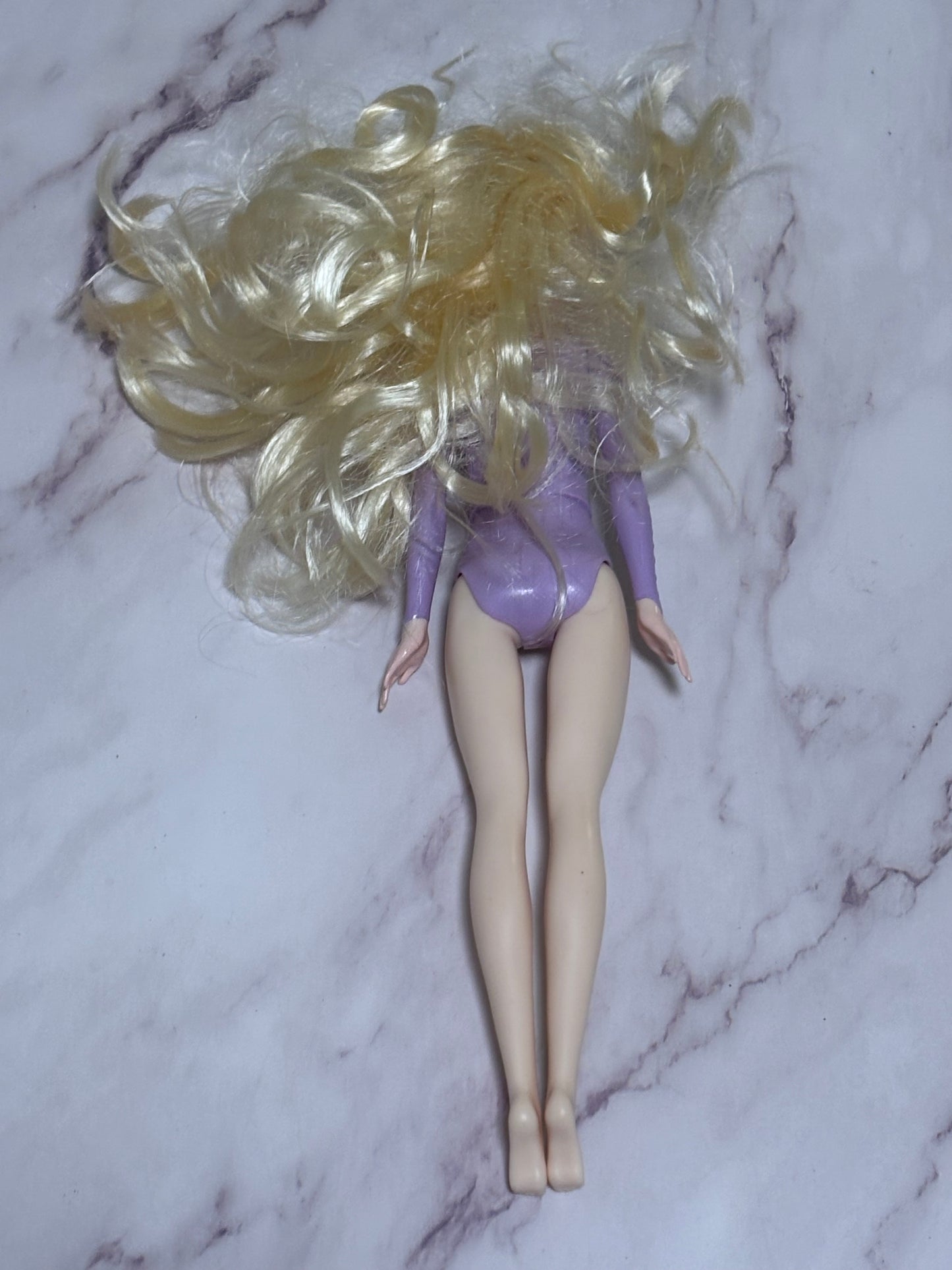 Mattel Disney Frozen Elsa Arendelle 11.5" Fashion Doll Posable Toy 2022