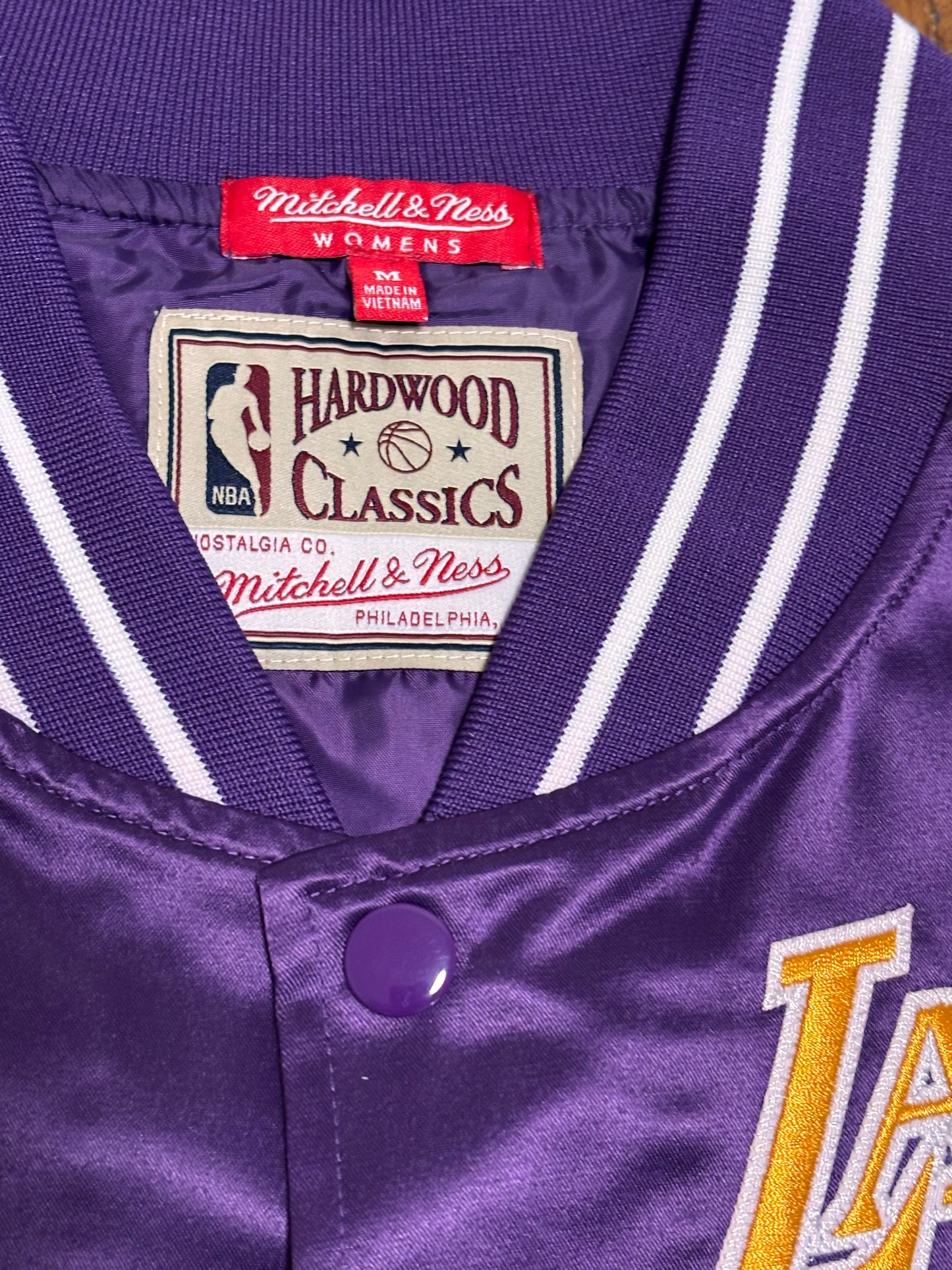 Los Angeles LA Lakers Mitchell & Ness HWC Hardwood Classic ColorBlock Nba Retro Satin Full Snap Jacket Purple Gold Women Medium M New NWOT