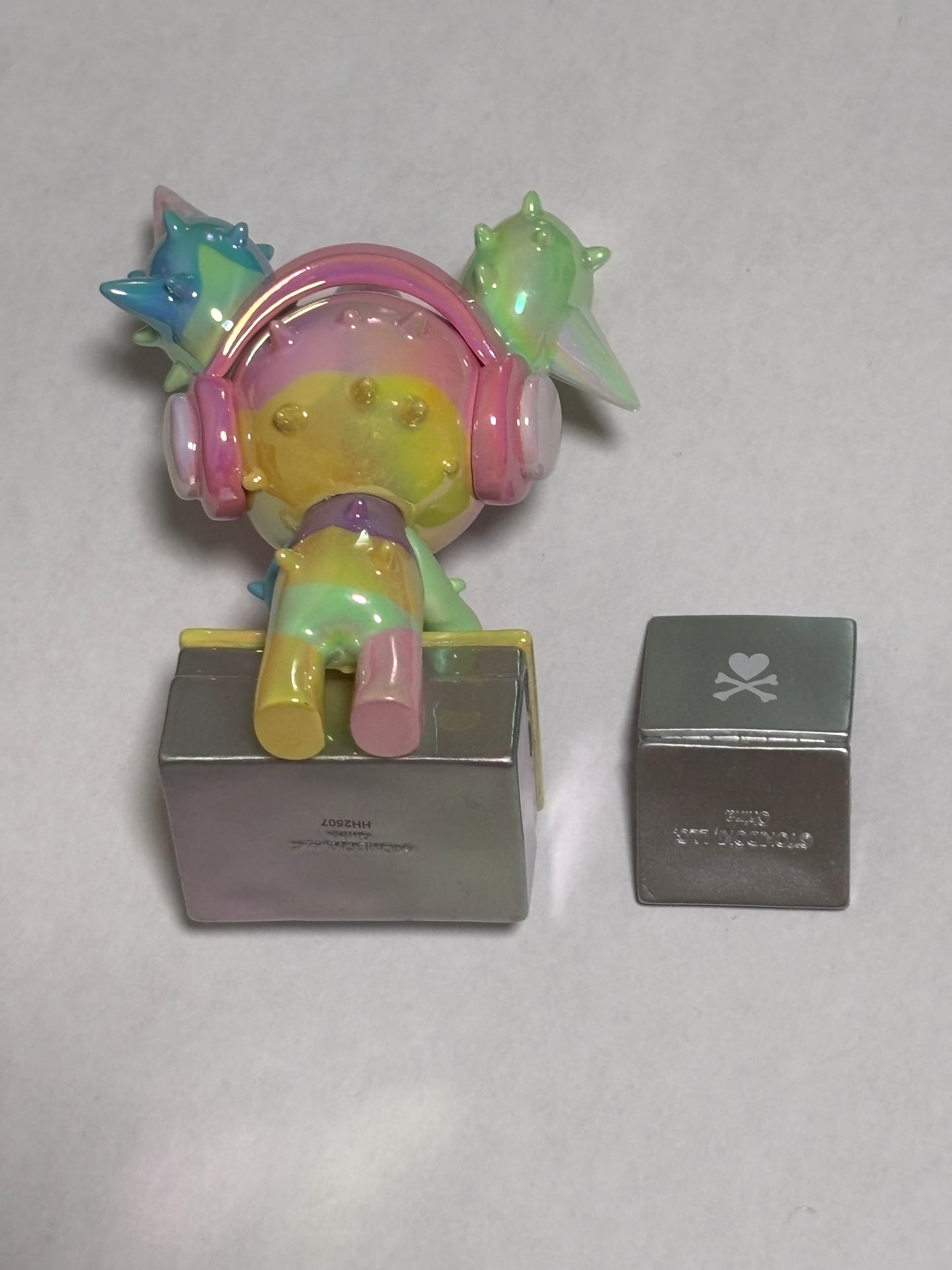 Tokidoki Toki Capsule Cuties DJ Party Sandy Mermicorno Mermaid 20th Anniversary Mini Vinyl Figure 3” Anime with Computer Laptop