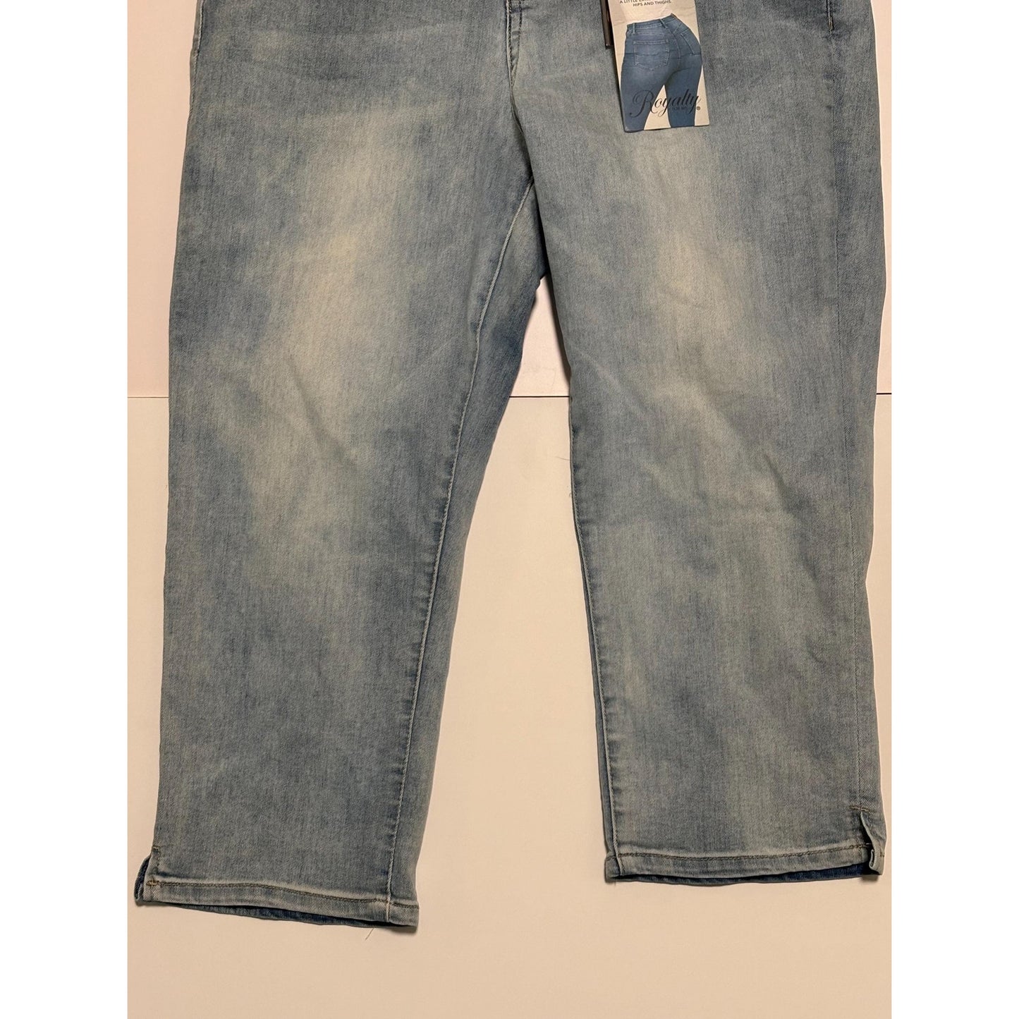 Royalty For Me Women's Curvy Fit Lycra Stretch Blue Jeans Size 10 NWT