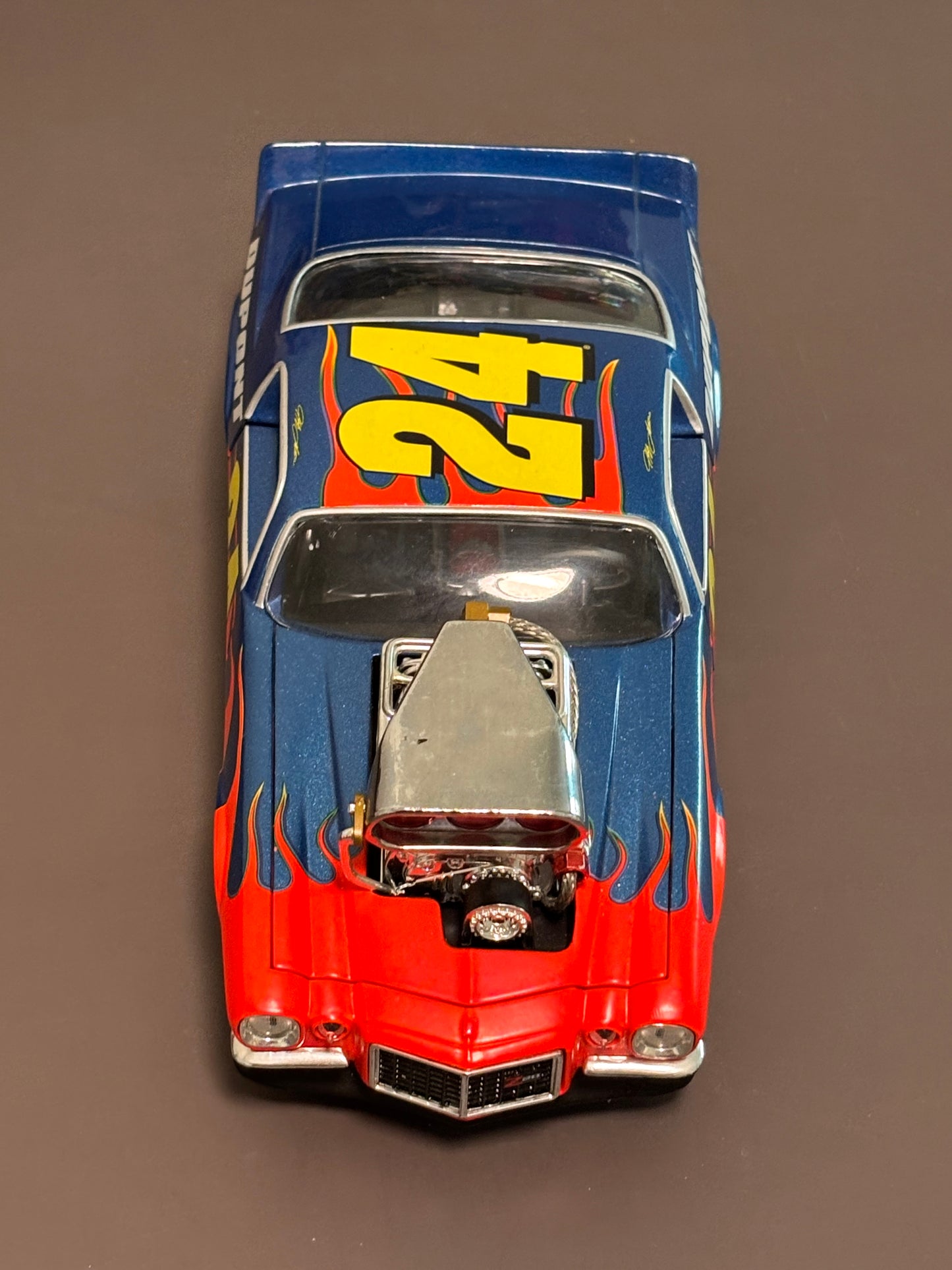 Muscle Machines 1:24 Jeff Gordon ‘69 Camaro Action NASCAR DuPont Racing #24 1969