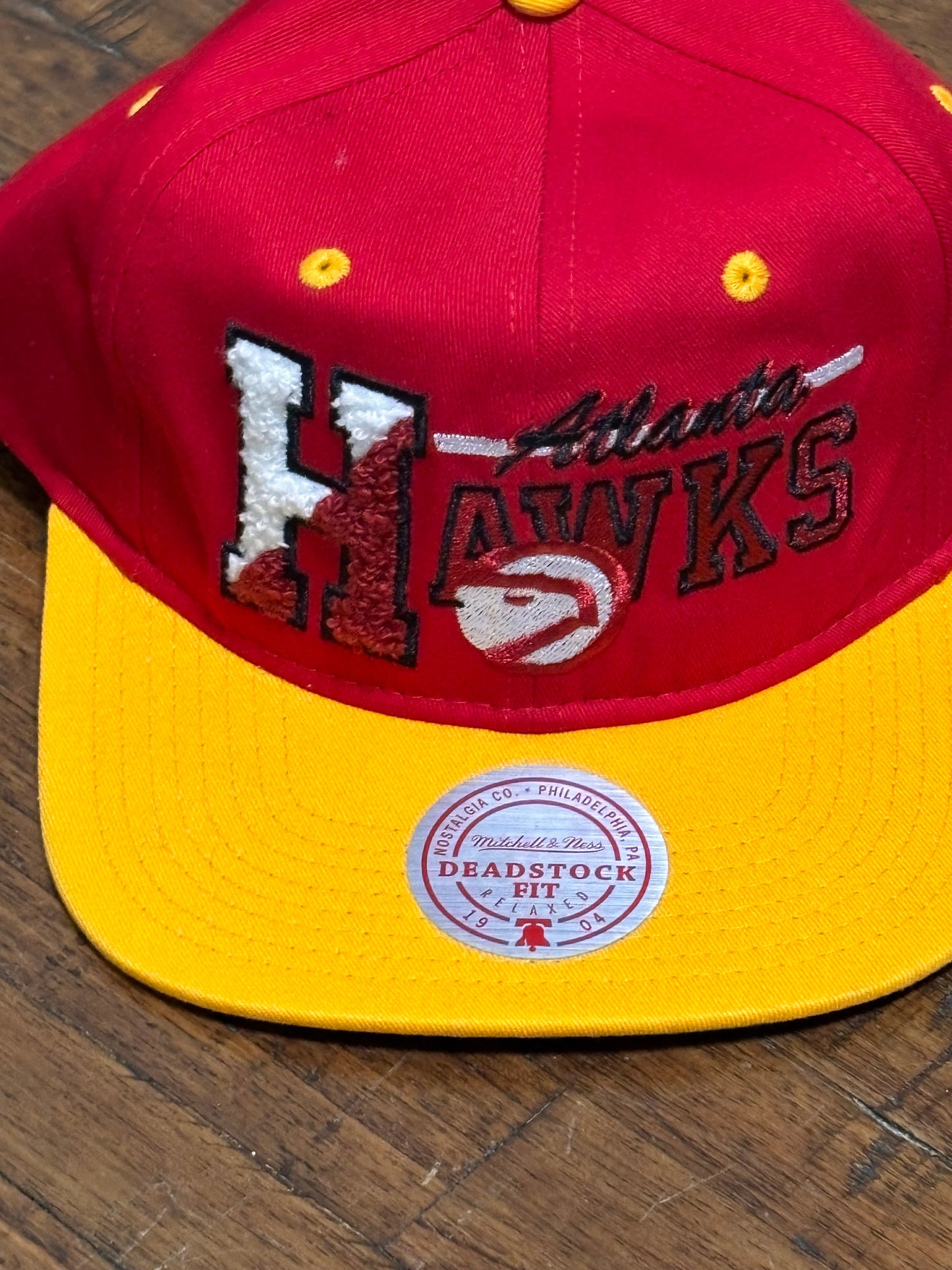 Atlanta Hawks Mitchell & Ness NBA Basketball HWC Hardwood Classics Deadstock Fit Flex Adjustable Snap Back Hat Cap Red Yellow New