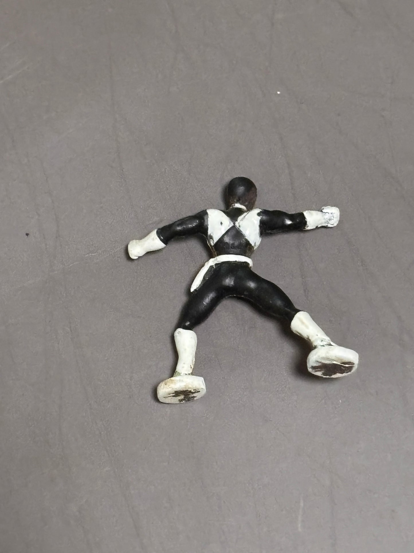 Vintage 1994 Saban Mighty Morphin Power Rangers Black Ranger Action Figure 1.5”